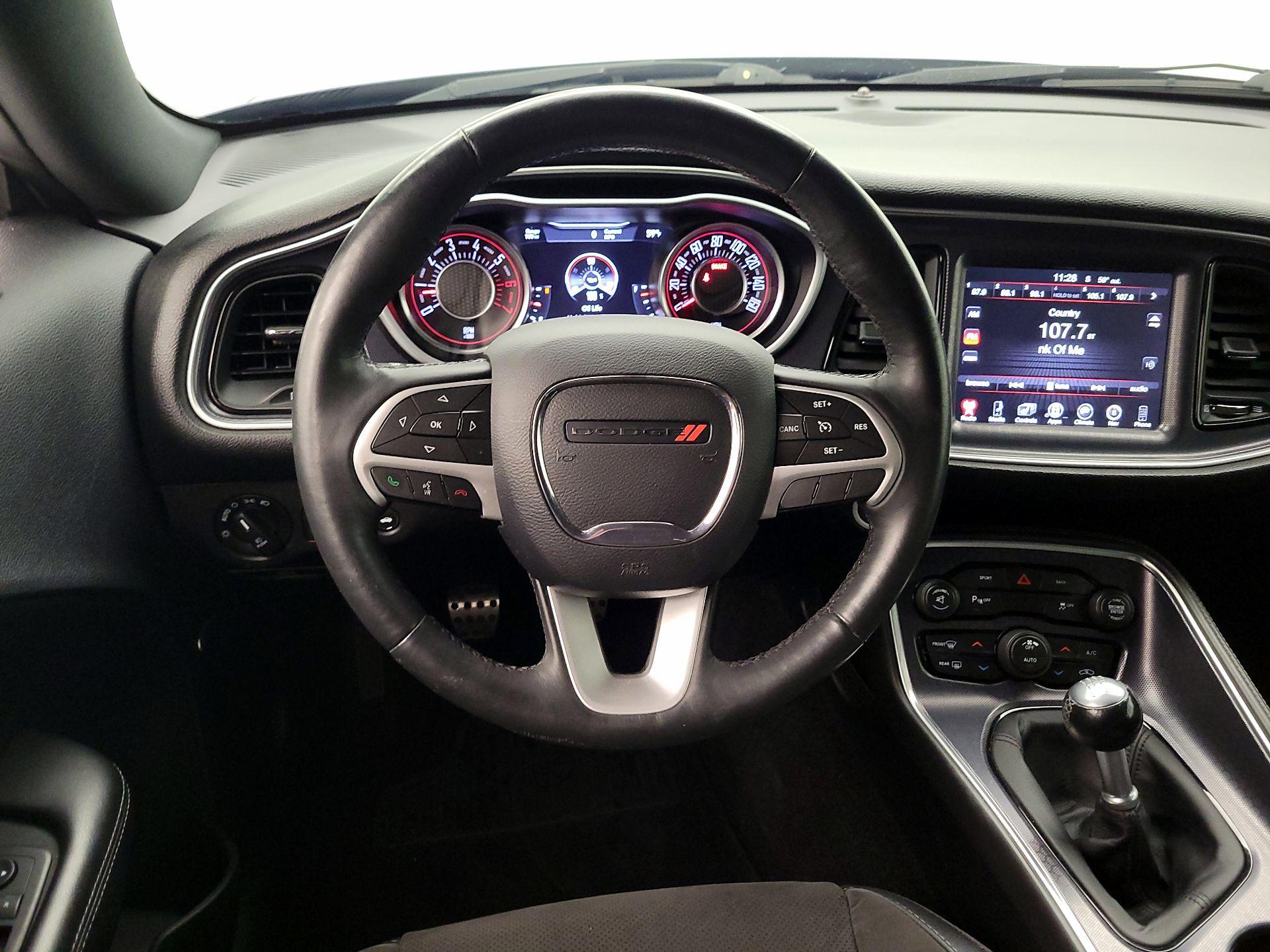Thumbnail: 2015 Dodge Challenger - 10
