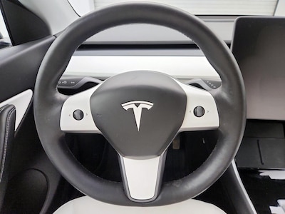 Steering Wheel & Instrument Cluster (On)