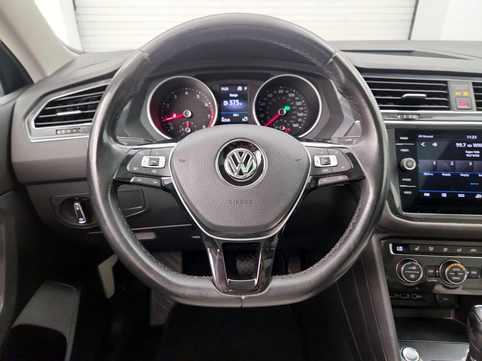 Thumbnail: 2019 Volkswagen Tiguan - 10