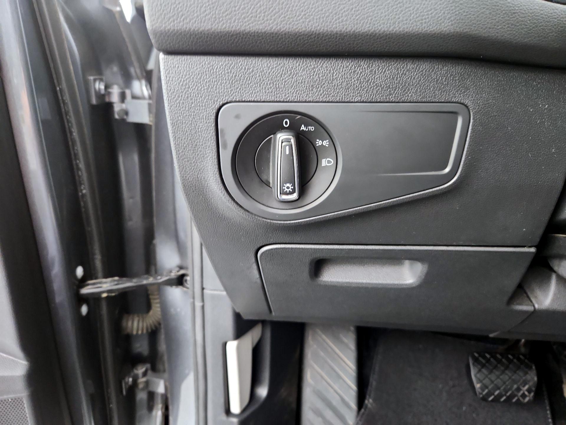 Thumbnail: 2019 Volkswagen Tiguan - 13