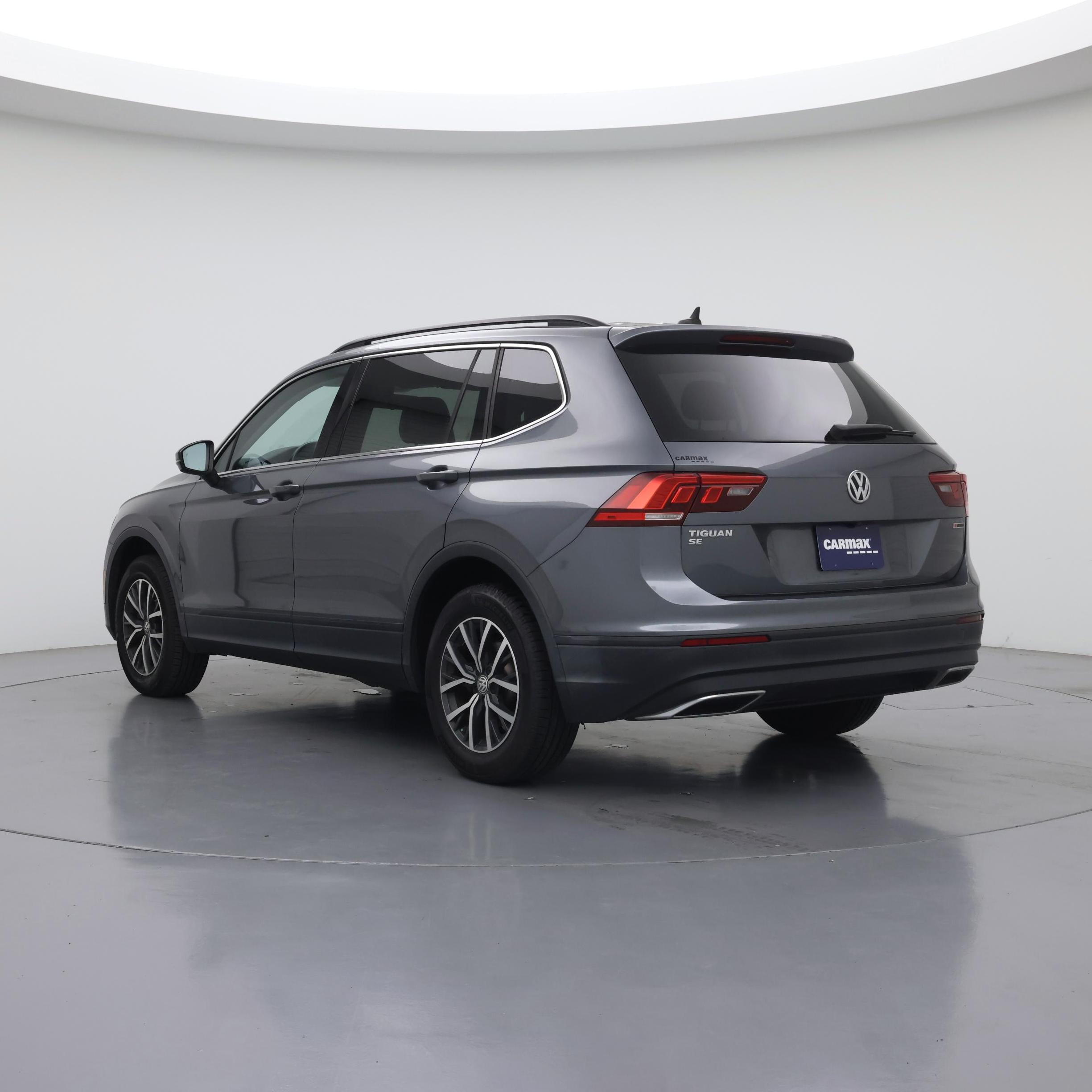 Thumbnail: 2019 Volkswagen Tiguan - 2