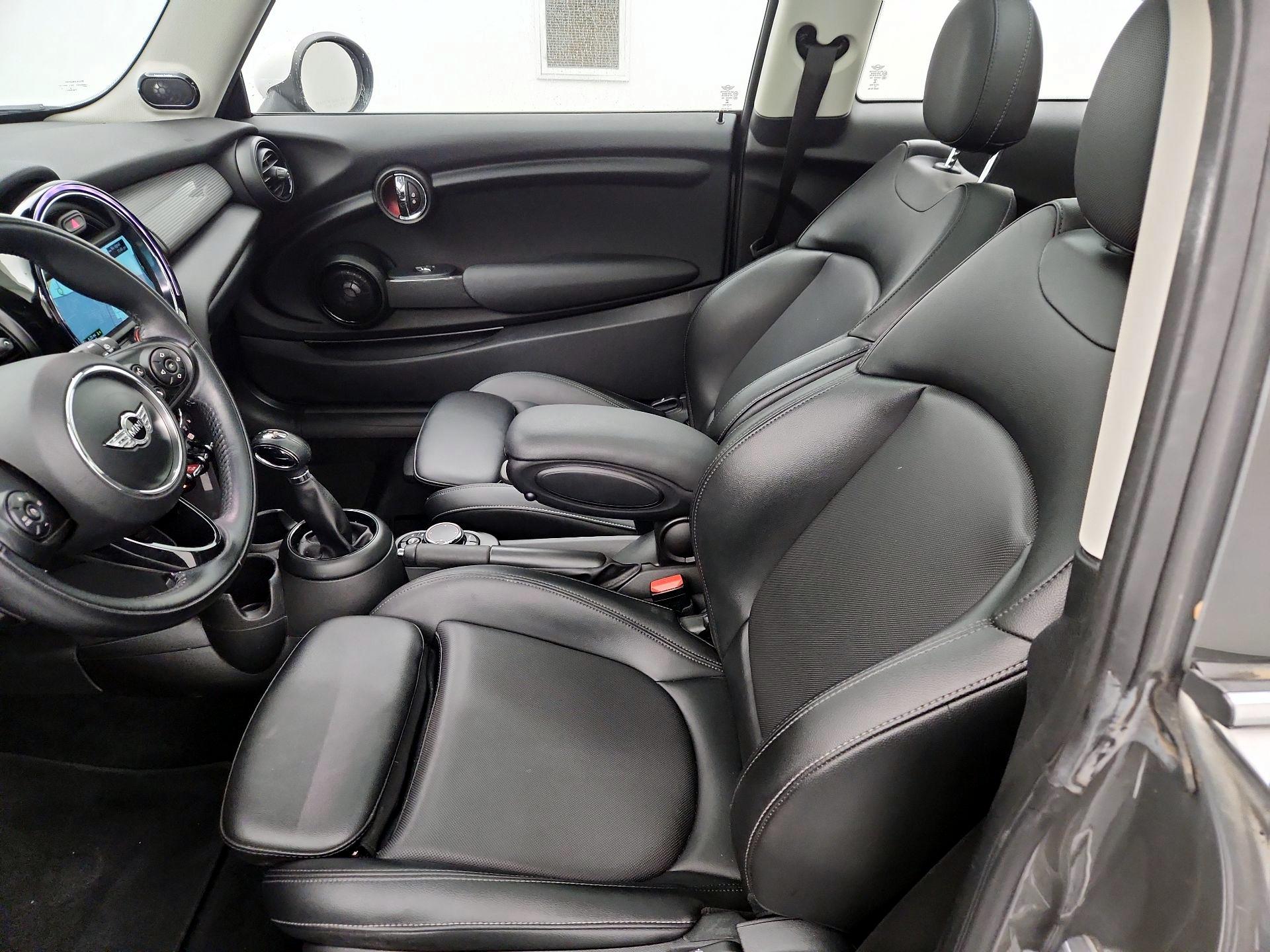Thumbnail: 2018 MINI Cooper Hardtop - 11