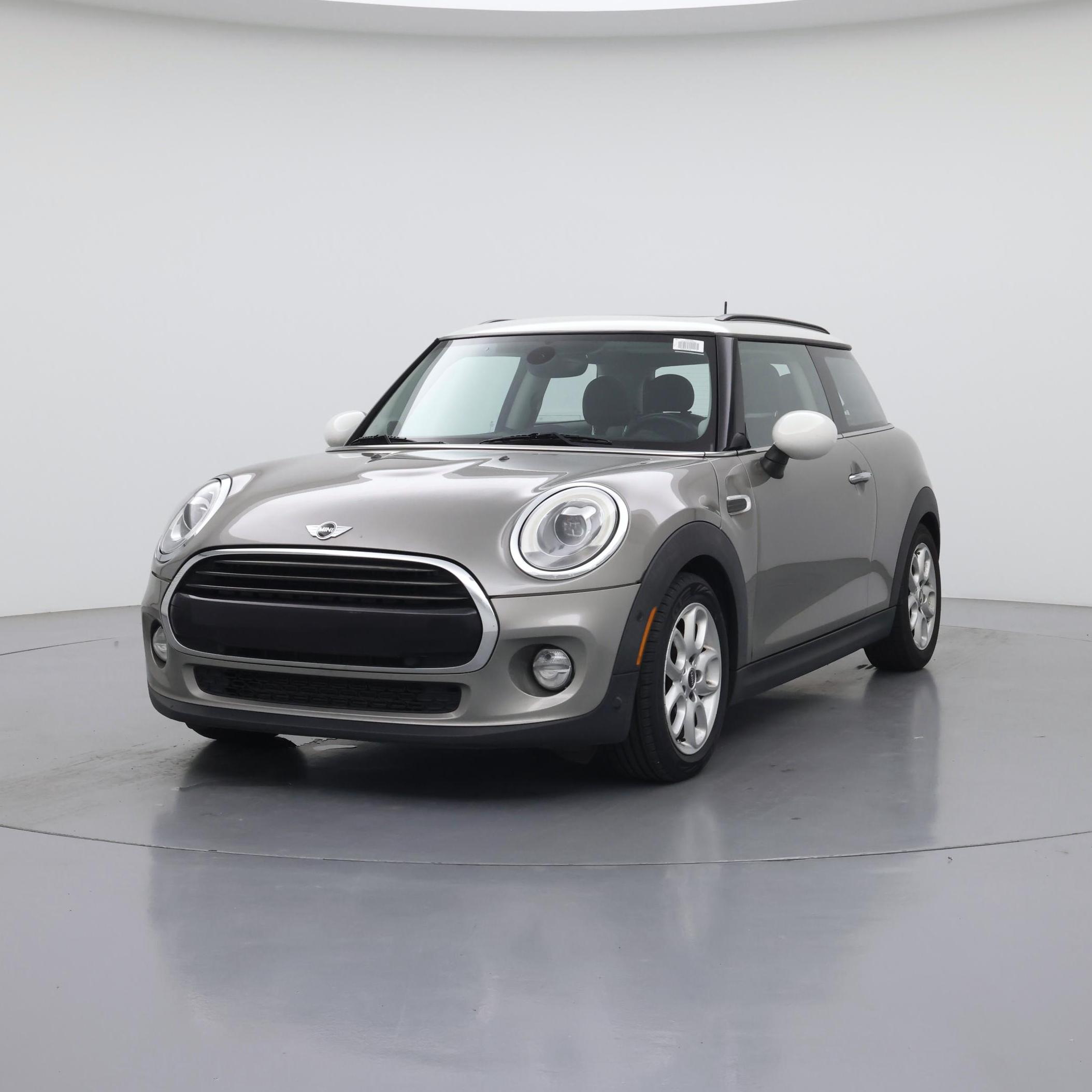 Thumbnail: 2018 MINI Cooper Hardtop - 4