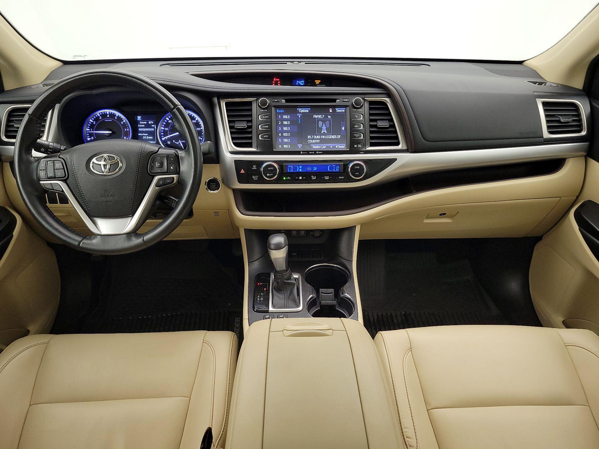 Thumbnail: 2019 Toyota Highlander - 9