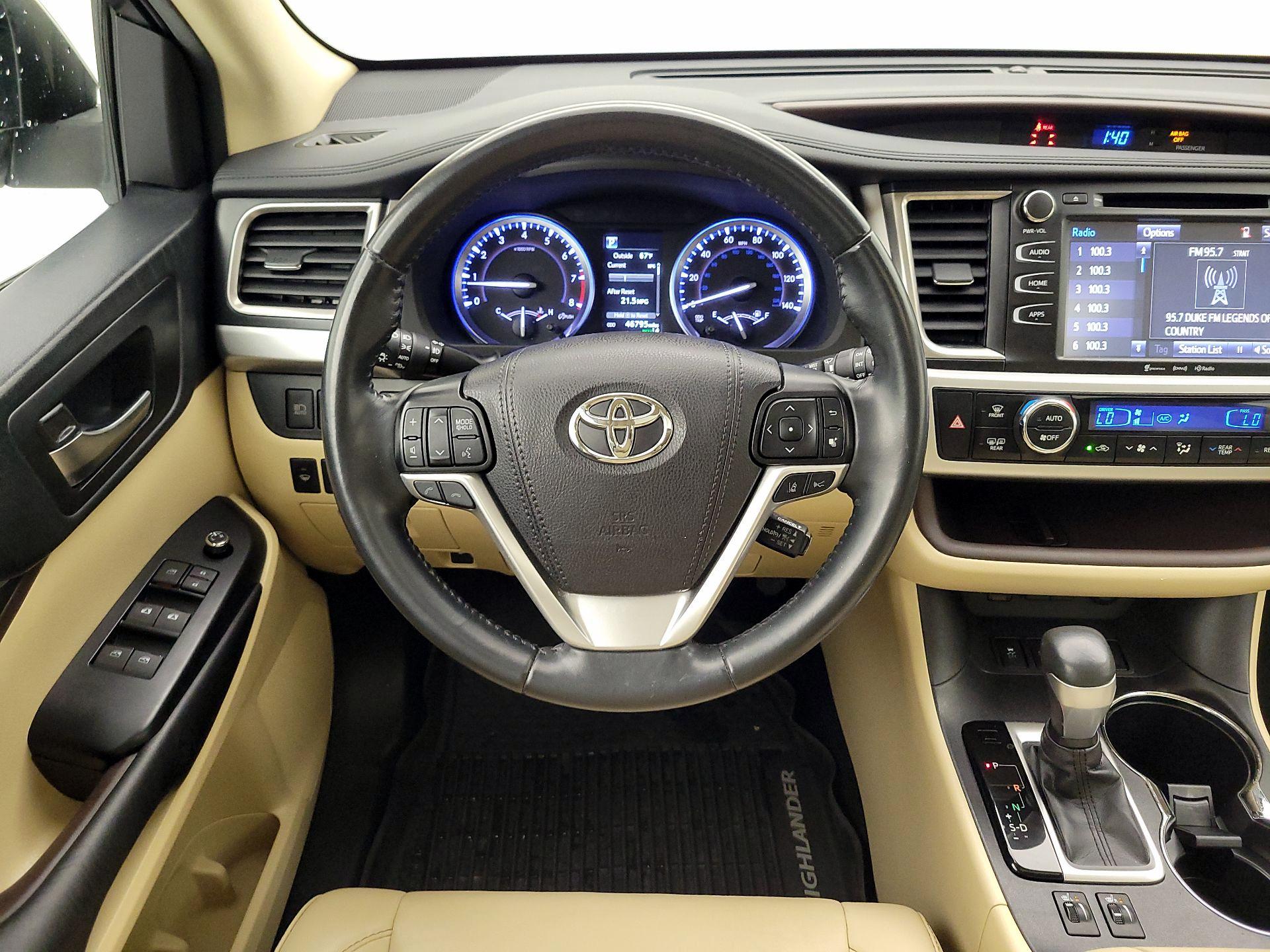 Thumbnail: 2019 Toyota Highlander - 10