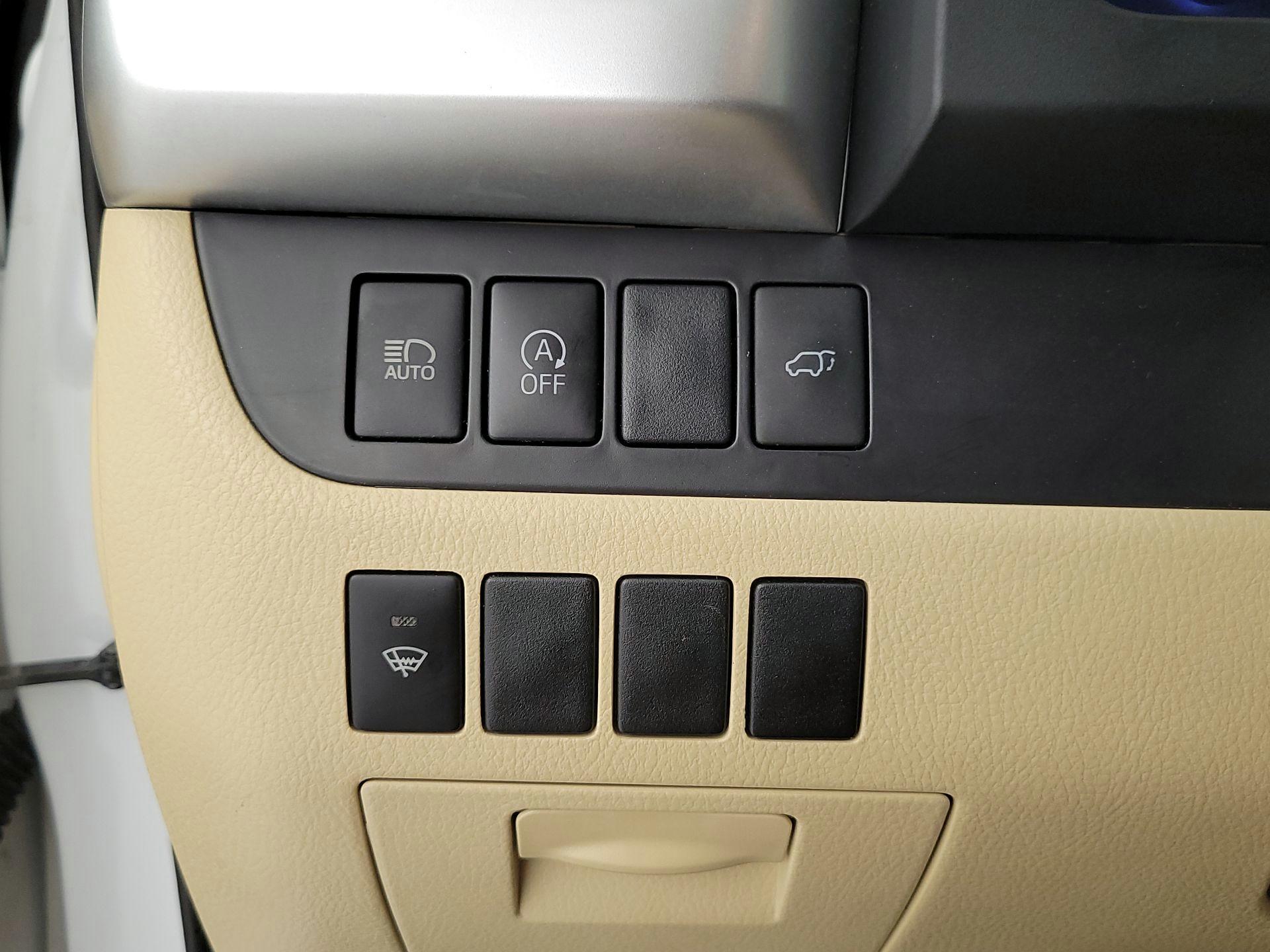 Thumbnail: 2019 Toyota Highlander - 13