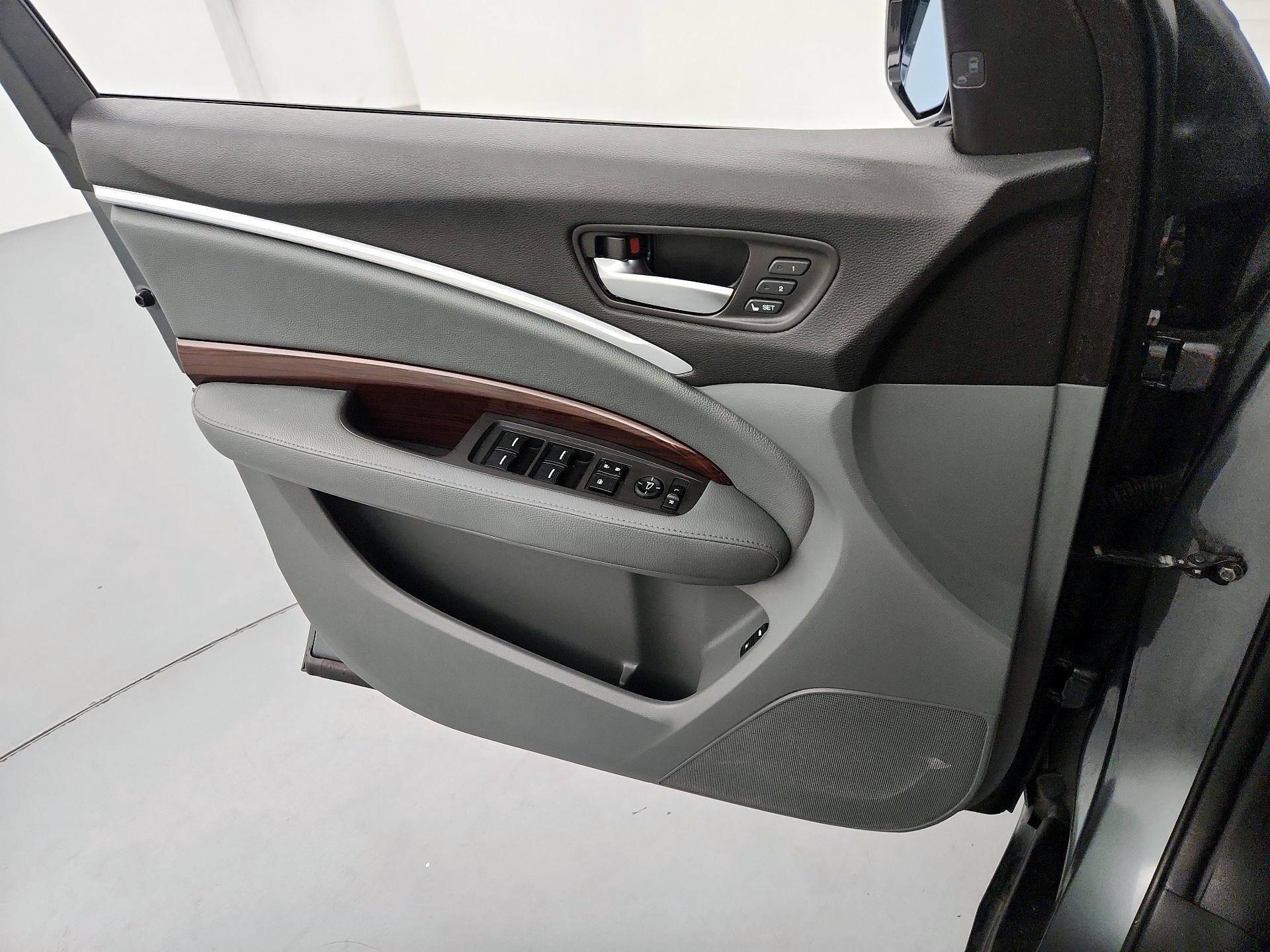 Thumbnail: 2015 Acura MDX - 12