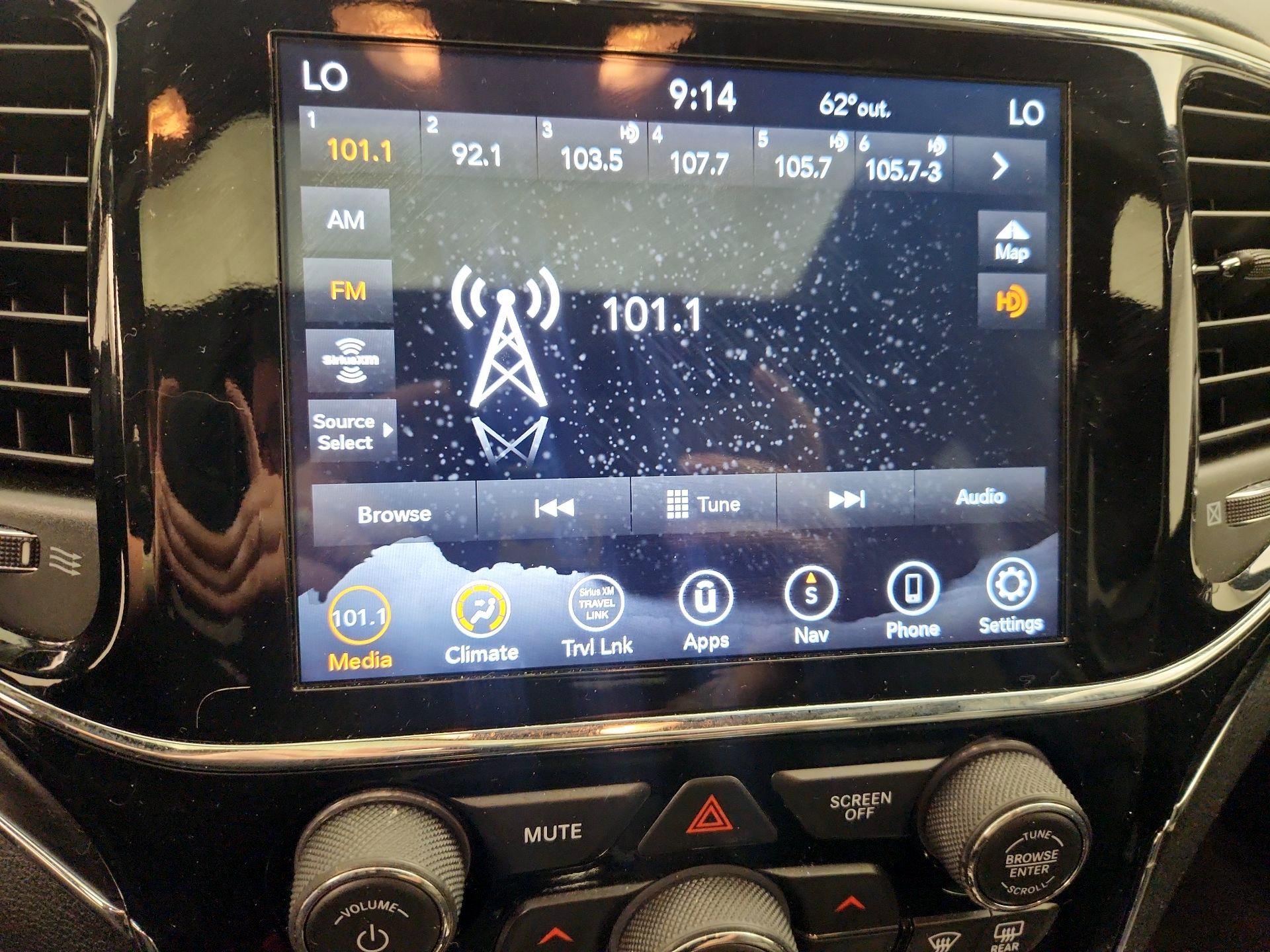 Thumbnail: 2019 Jeep Grand Cherokee - 16