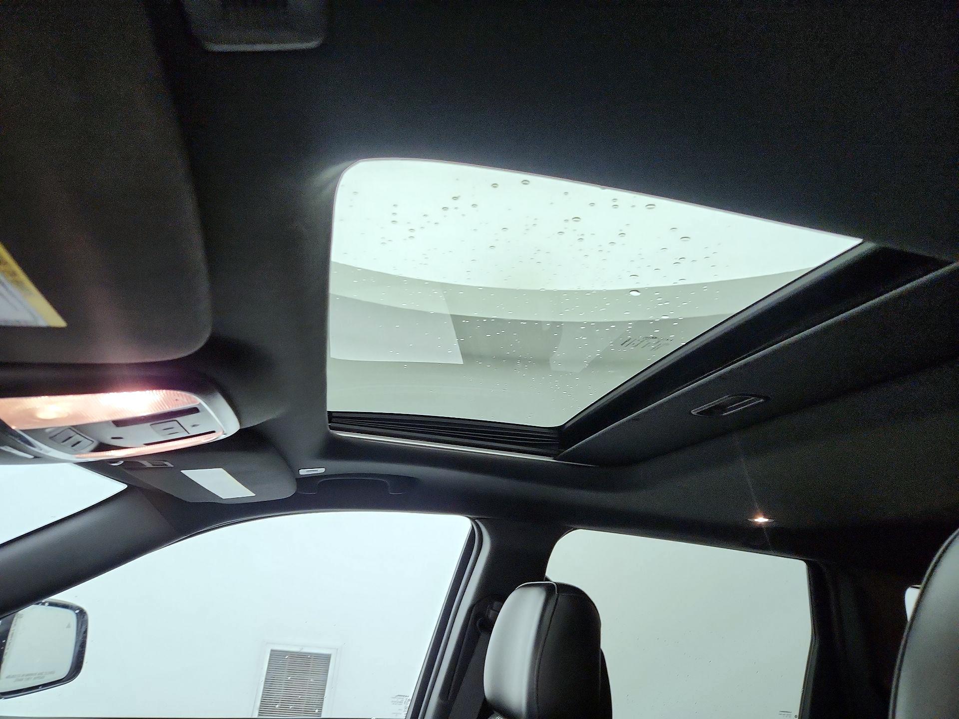 Thumbnail: 2019 Jeep Grand Cherokee - 20