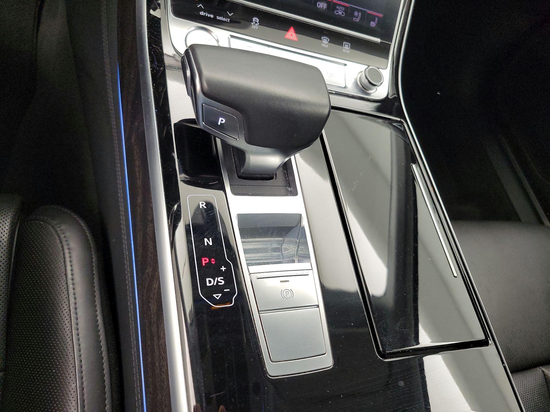 Thumbnail: 2019 Audi A8 - 18