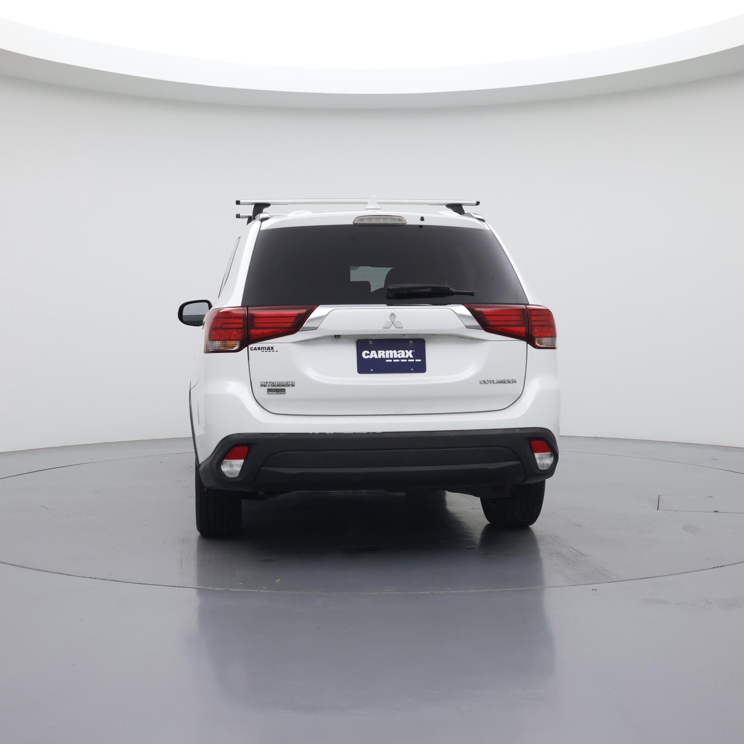 Thumbnail: 2018 Mitsubishi Outlander - 6