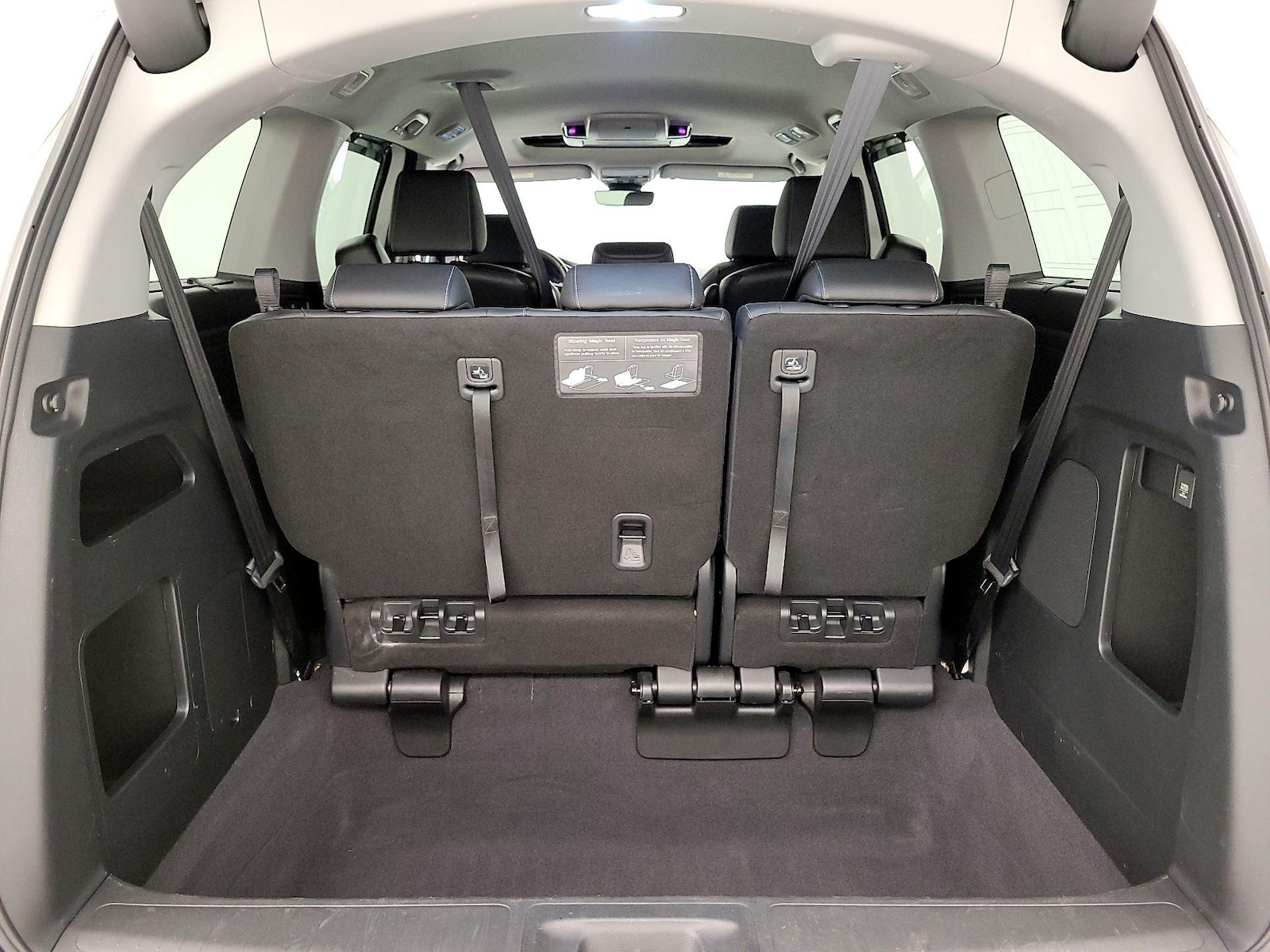 2021 Honda Odyssey Touring - Photo 24