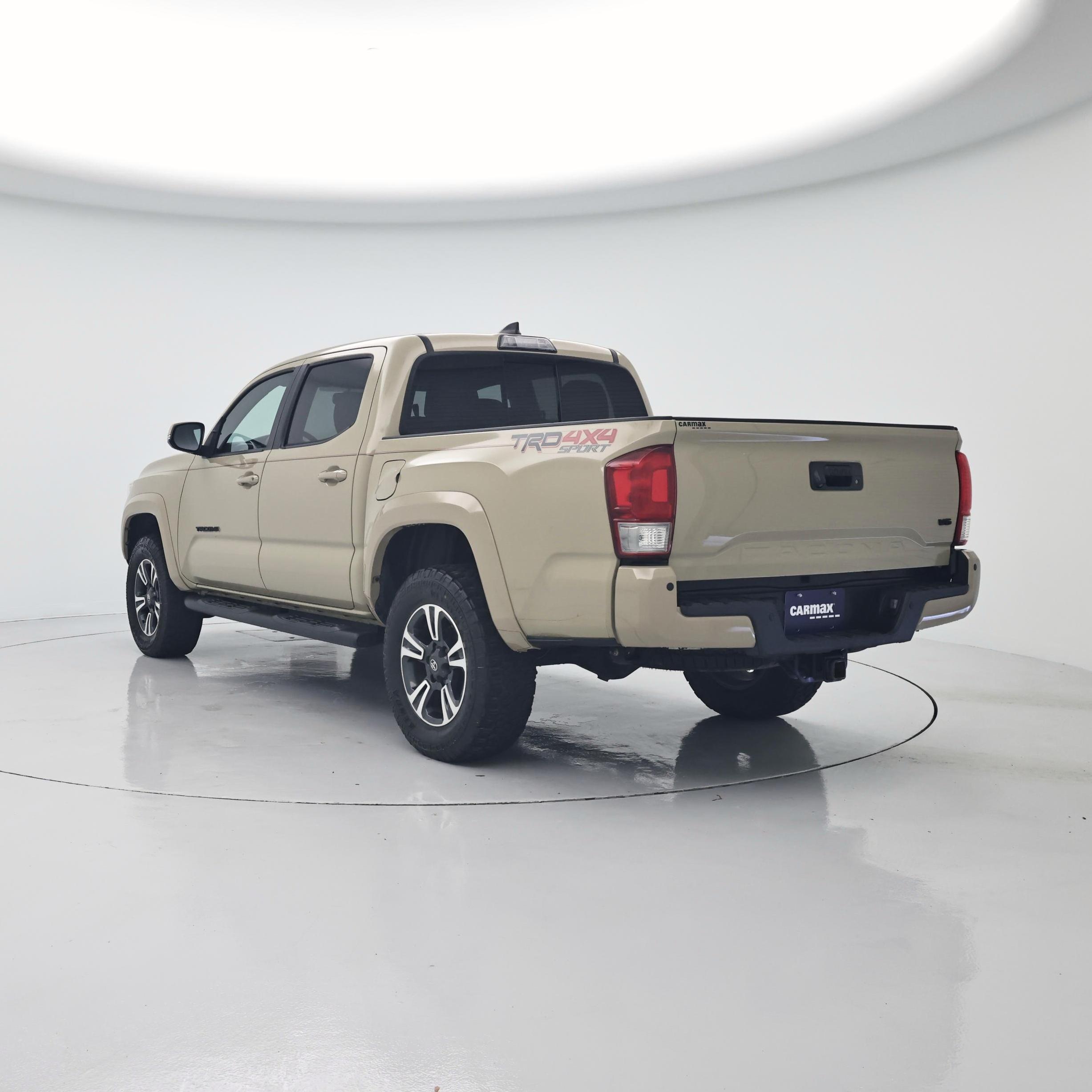 Thumbnail: 2017 Toyota Tacoma - 2