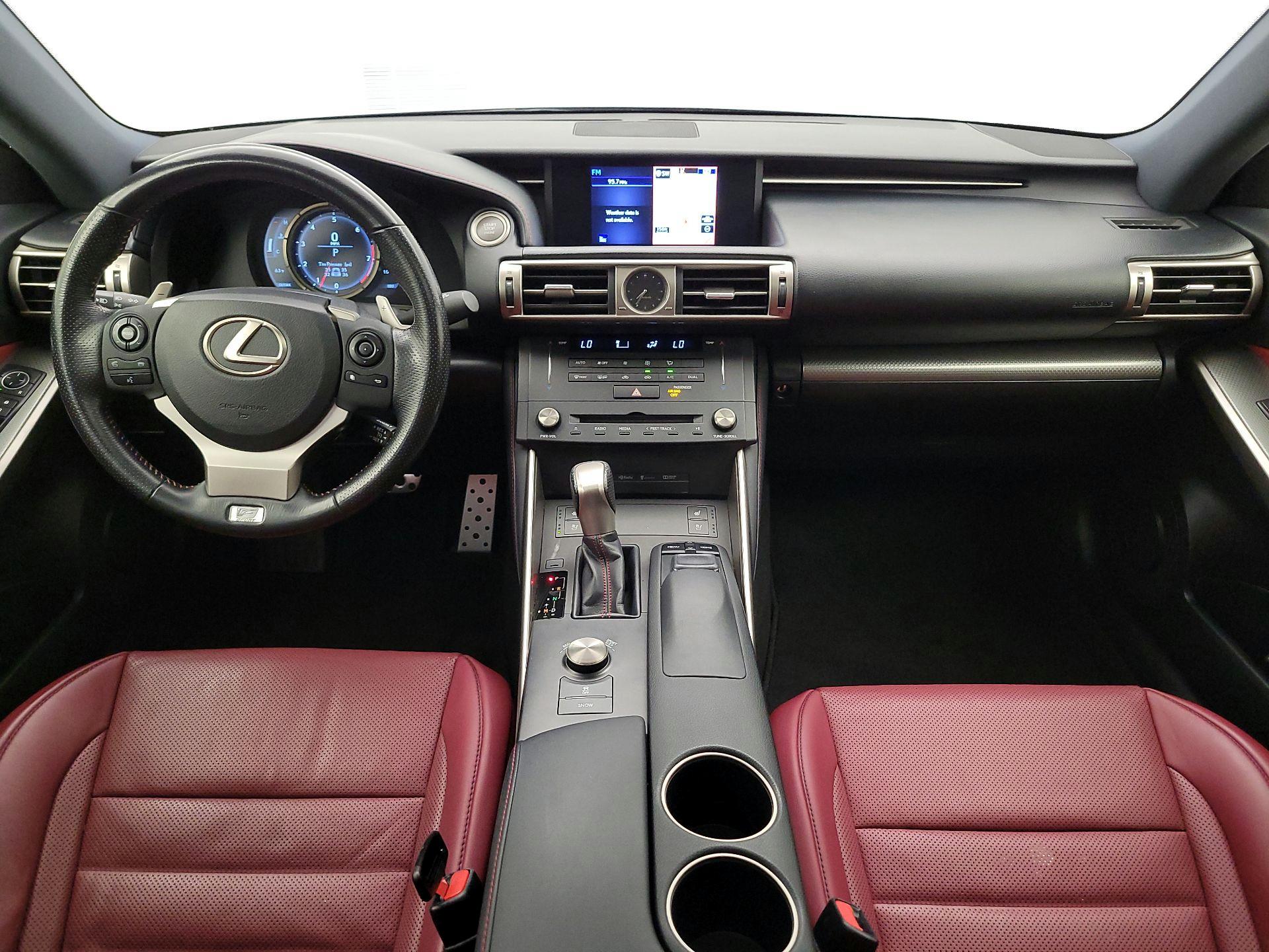 Thumbnail: 2016 Lexus IS - 9