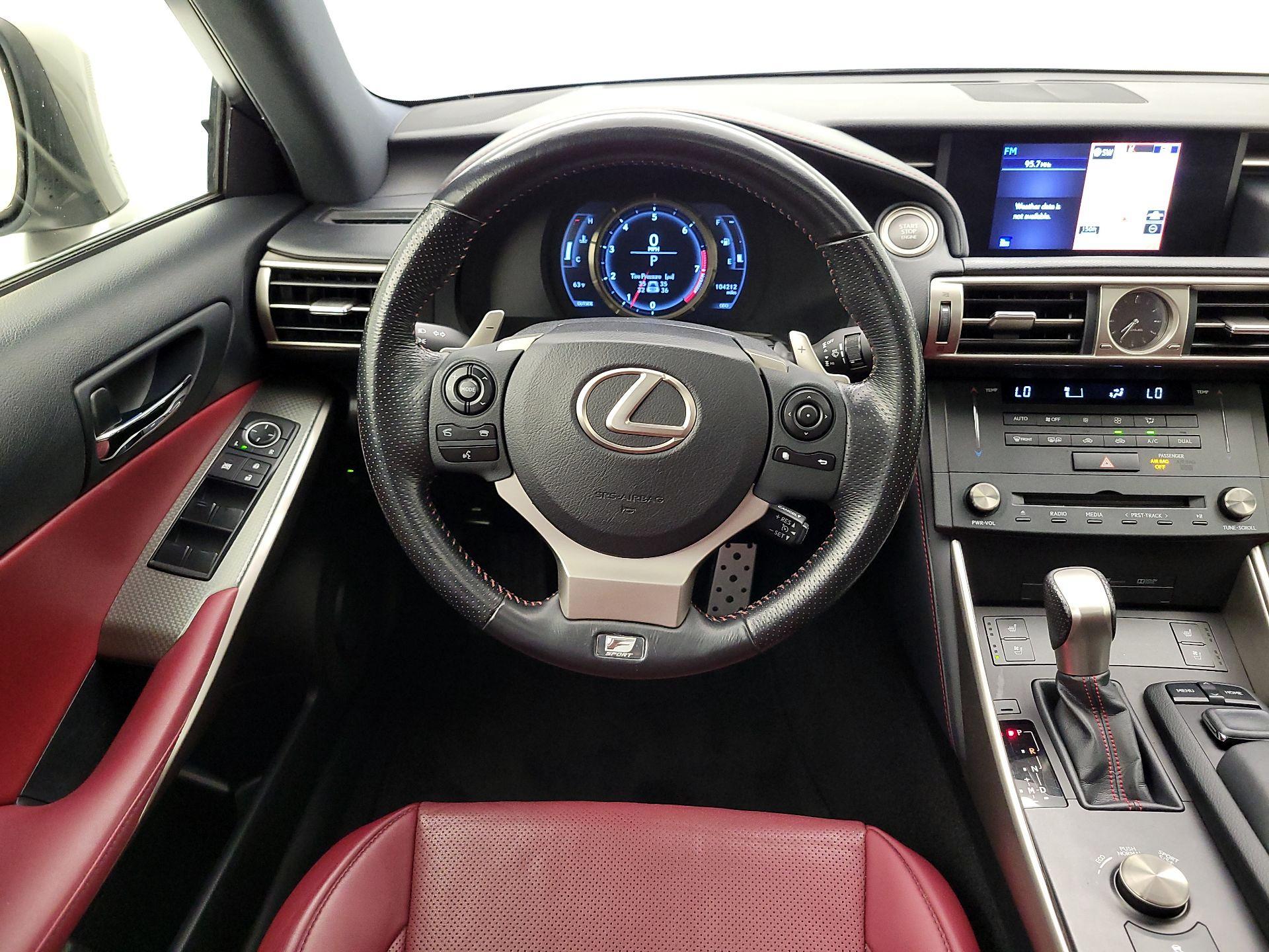 Thumbnail: 2016 Lexus IS - 10