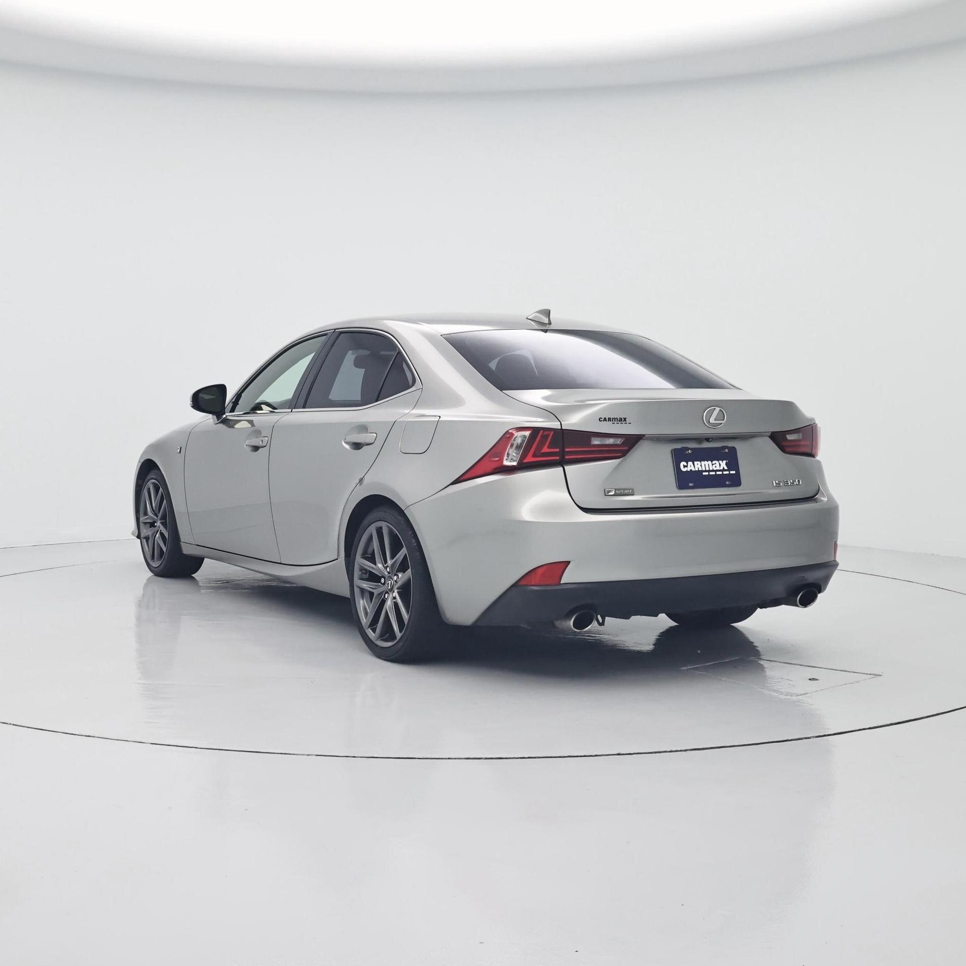 Thumbnail: 2016 Lexus IS - 2