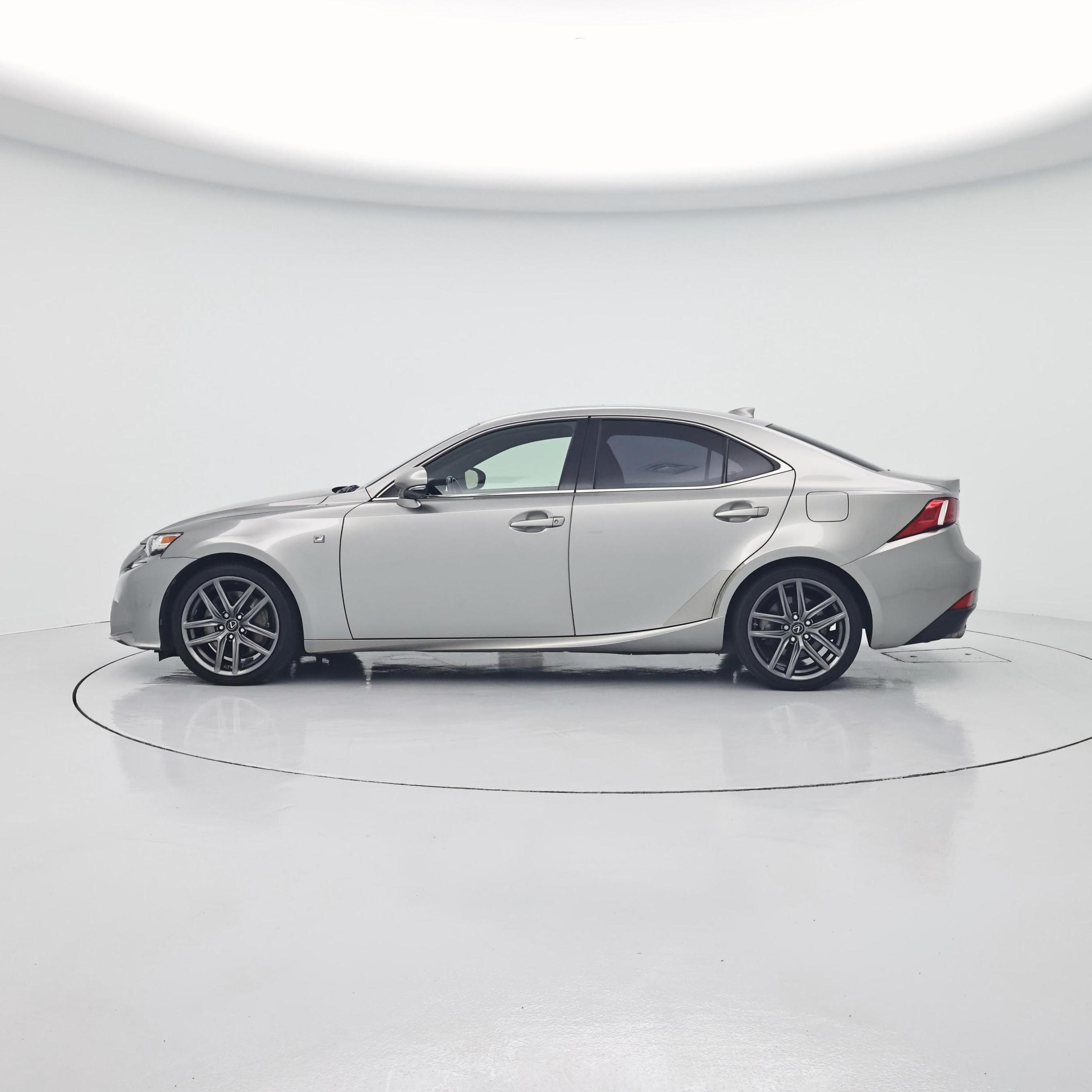 Thumbnail: 2016 Lexus IS - 3