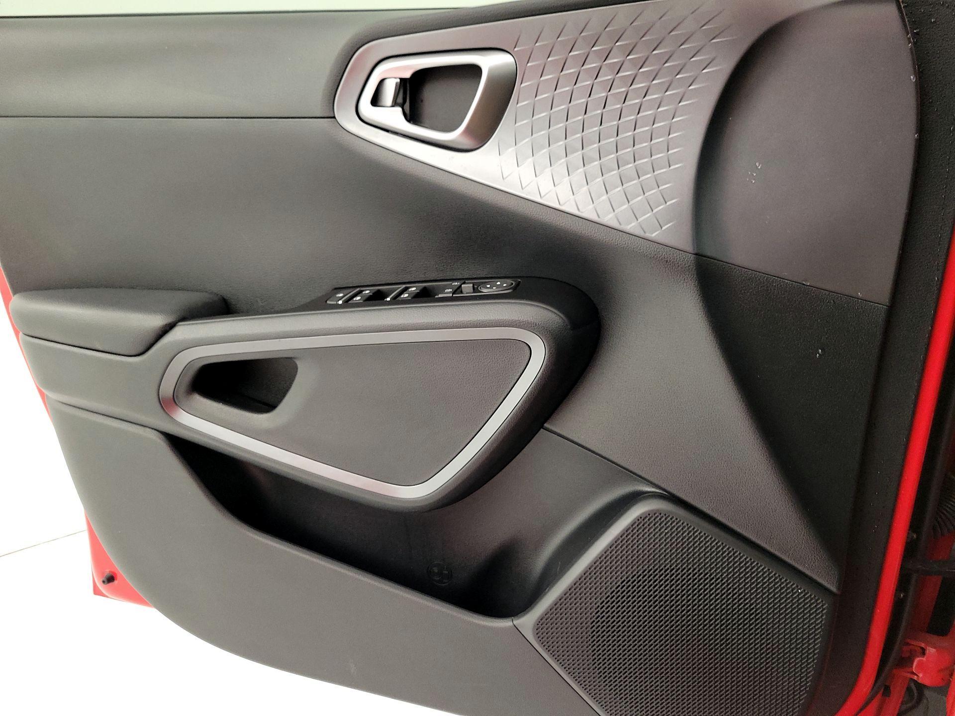 Thumbnail: 2022 Kia Soul - 12