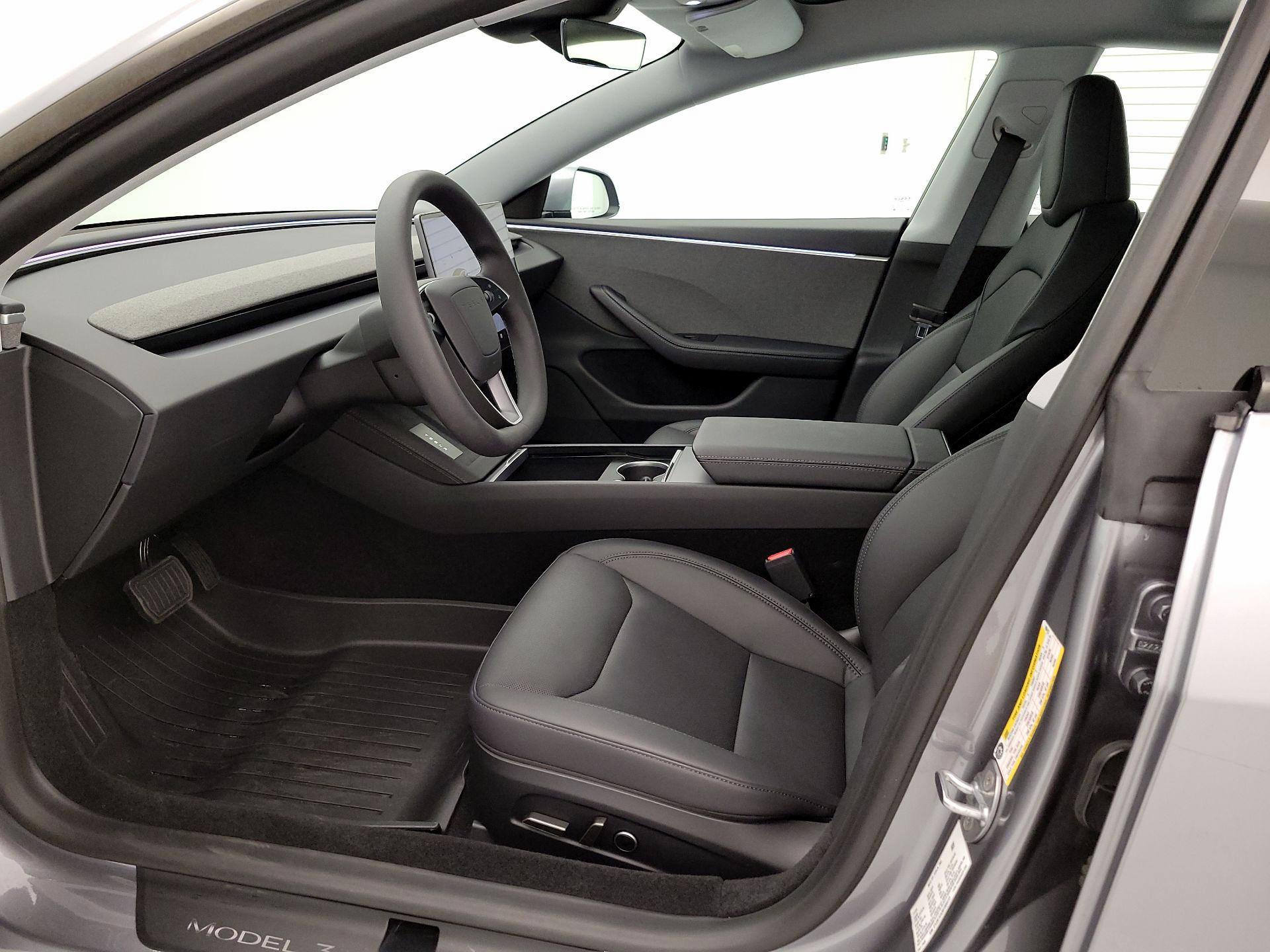 Thumbnail: 2025 Tesla Model 3 - 11