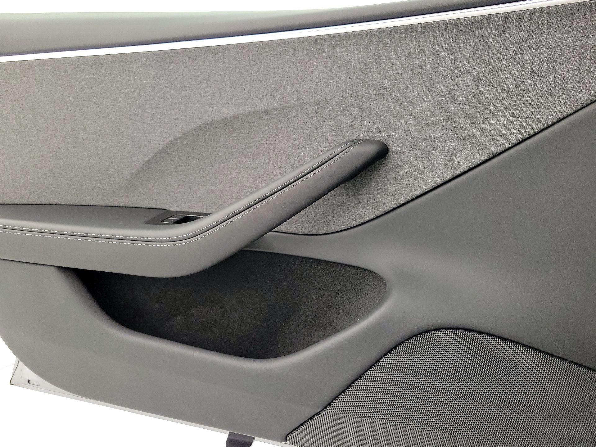 Thumbnail: 2025 Tesla Model 3 - 12