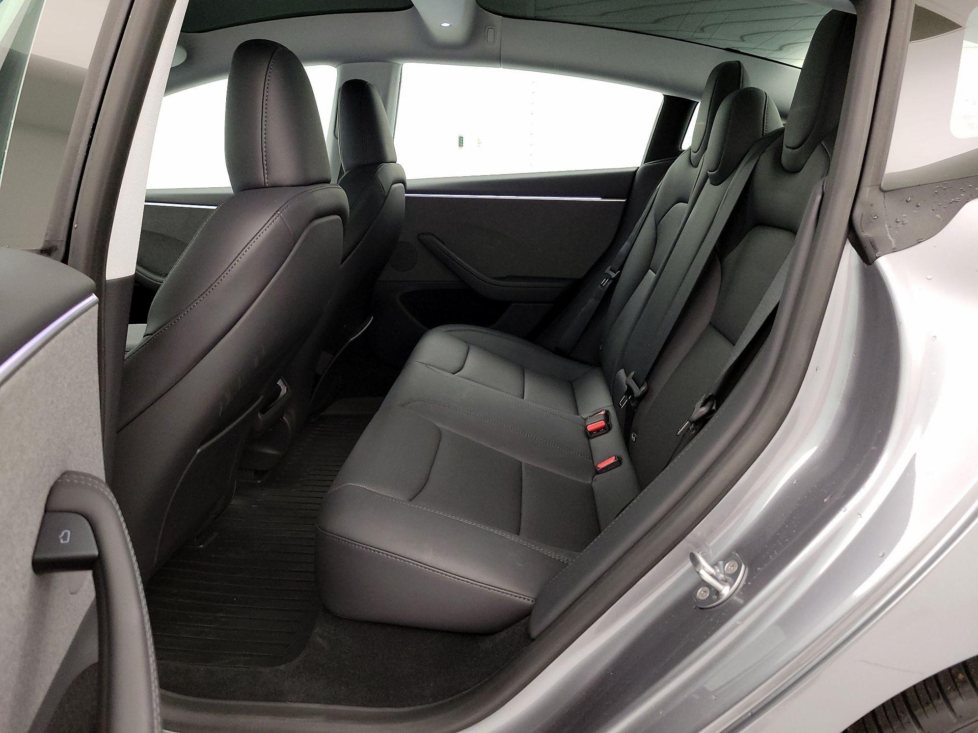 Thumbnail: 2025 Tesla Model 3 - 20