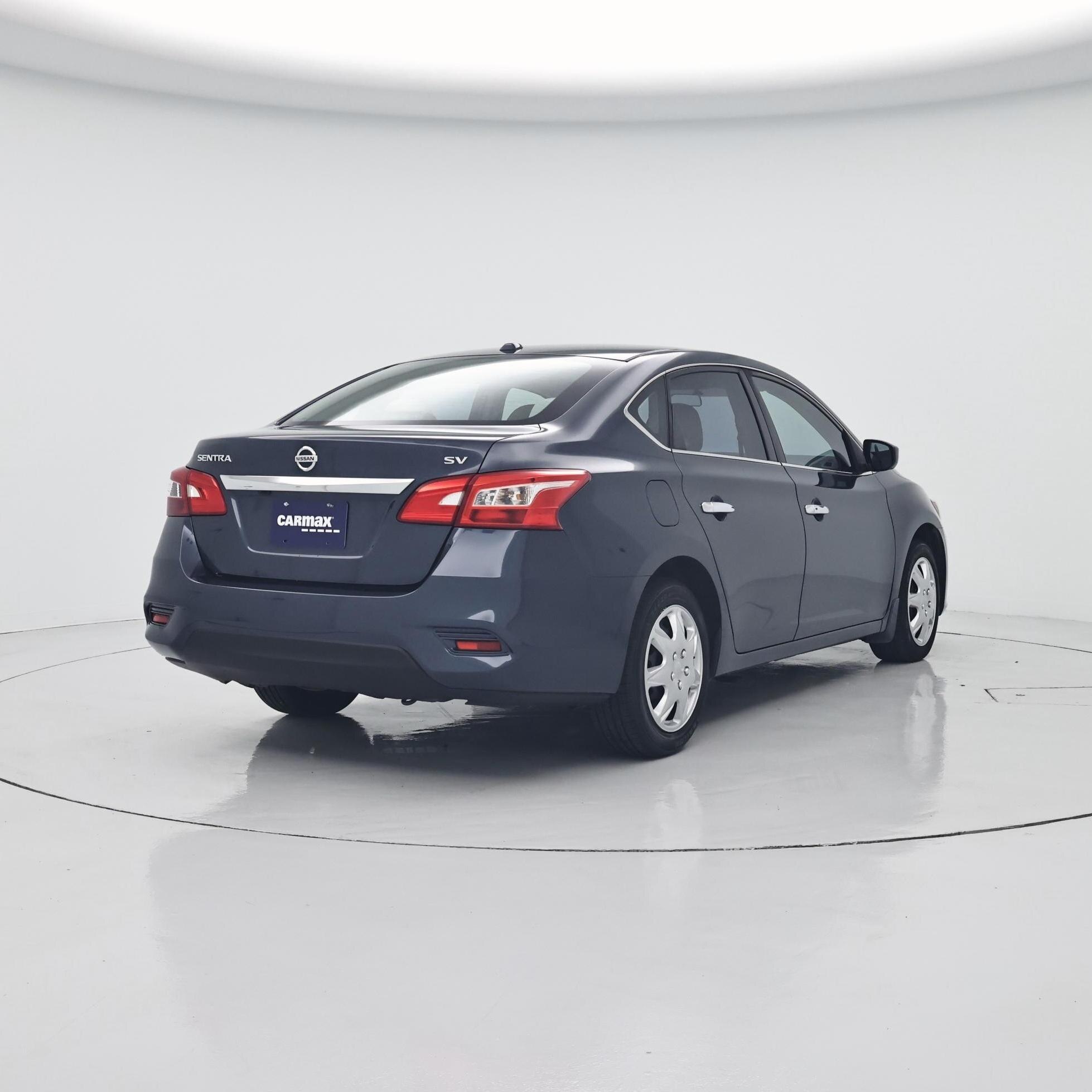 Thumbnail: 2017 Nissan Sentra - 8
