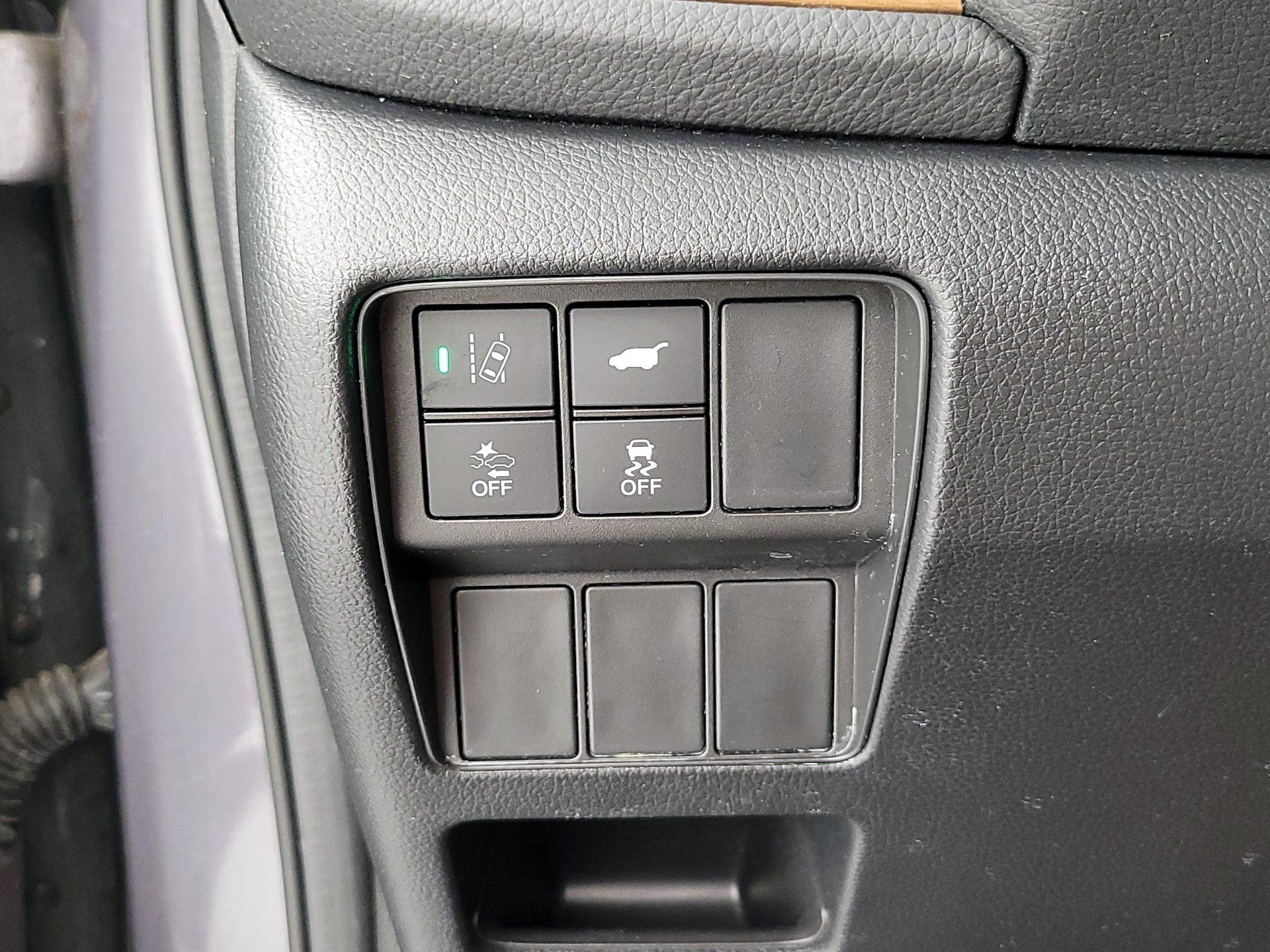 Thumbnail: 2019 Honda CR-V - 13