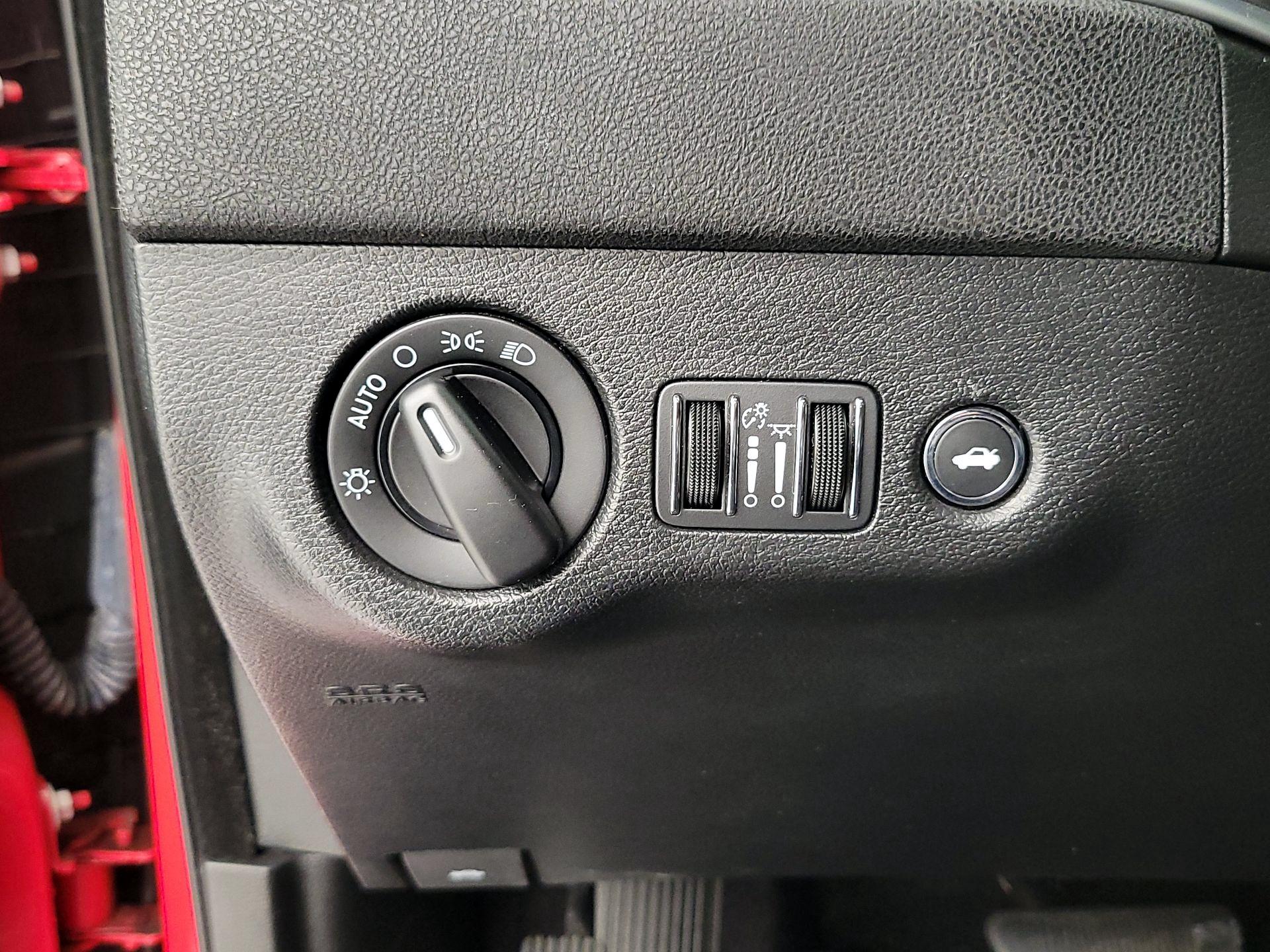 Thumbnail: 2020 Dodge Charger - 13