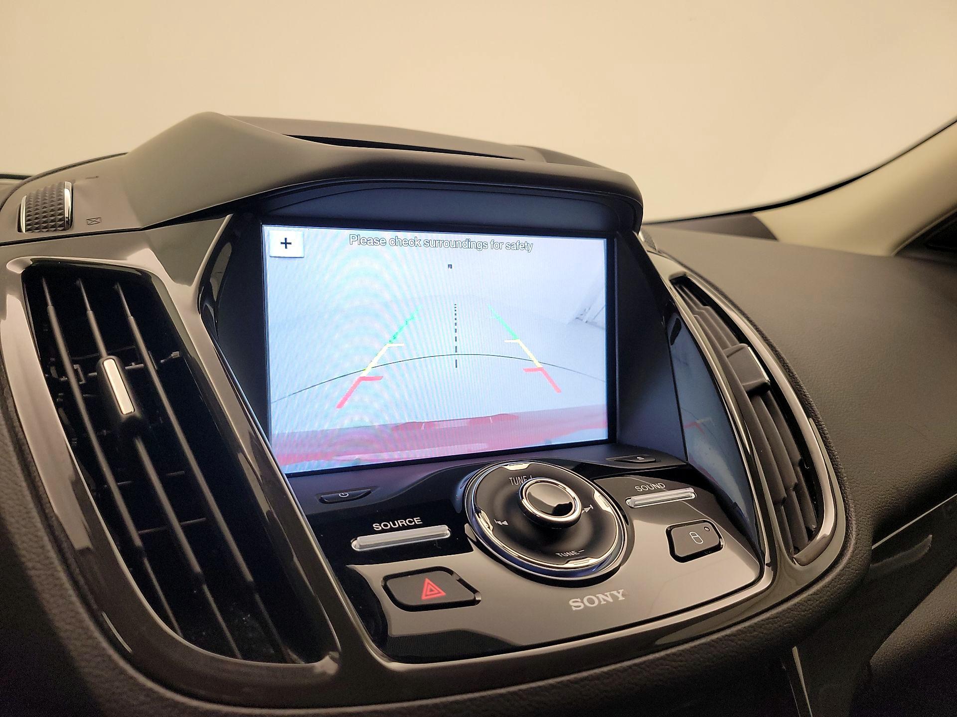 Thumbnail: 2016 Ford Escape - 15