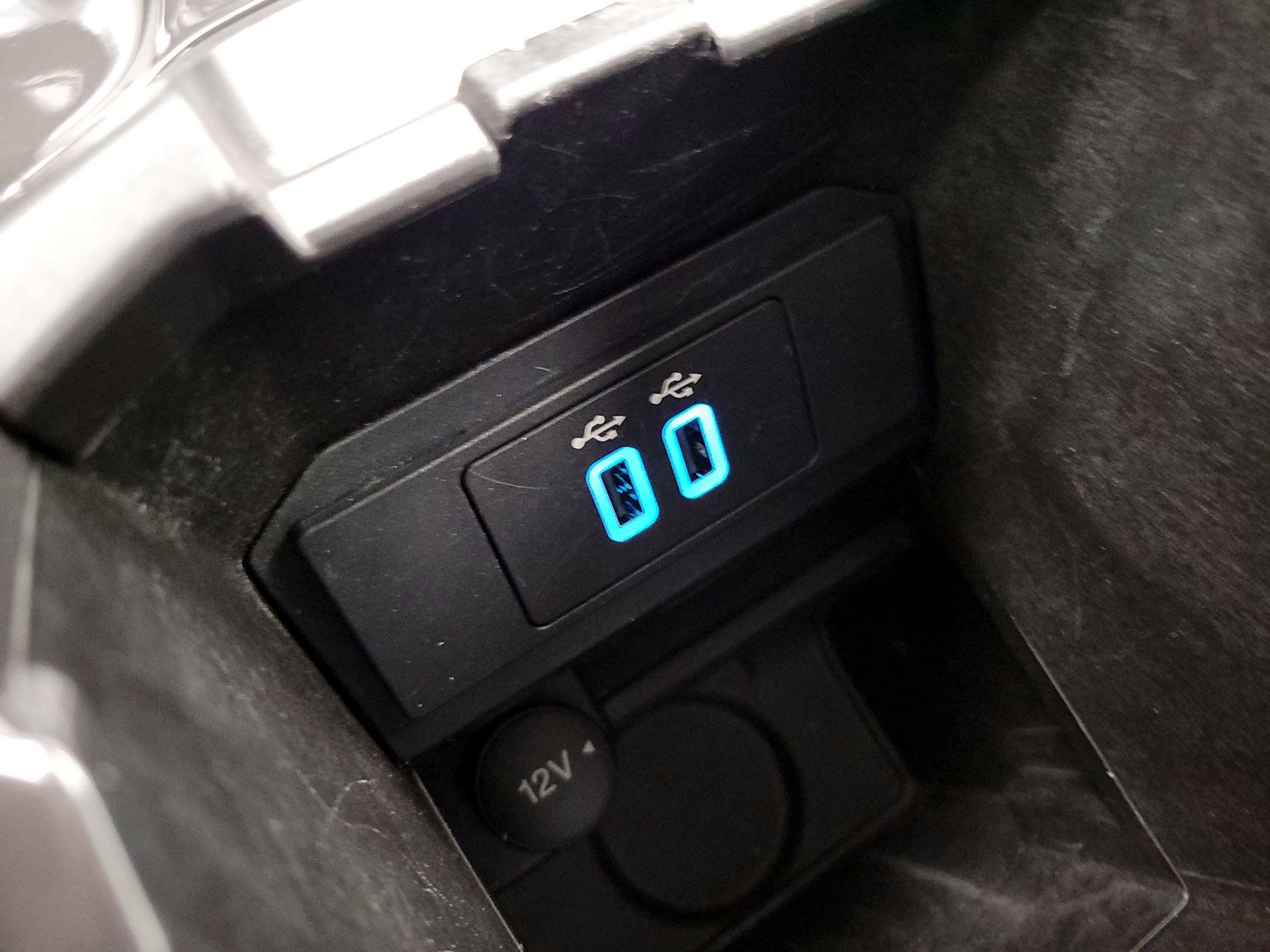 Thumbnail: 2016 Ford Escape - 19