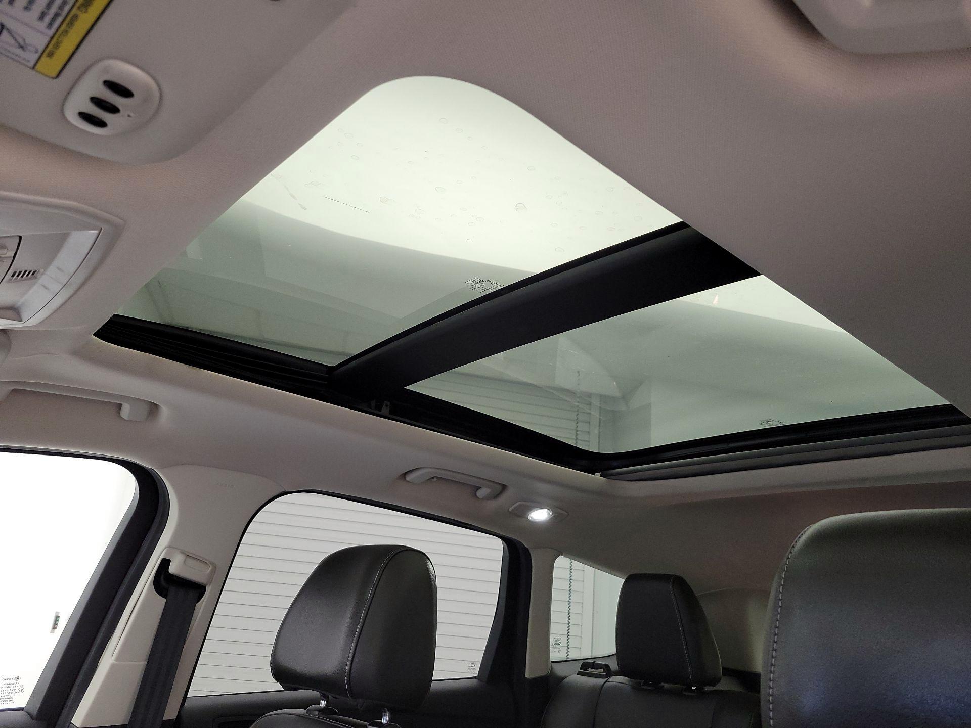 Thumbnail: 2016 Ford Escape - 20