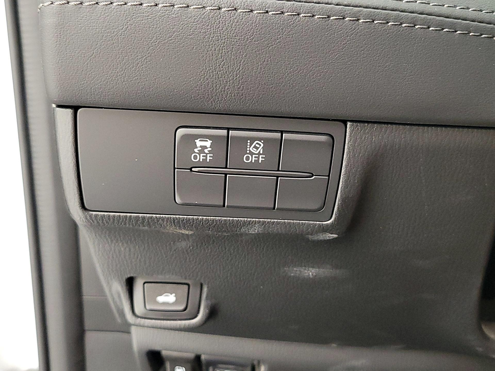 Thumbnail: 2018 Mazda Mazda6 - 13