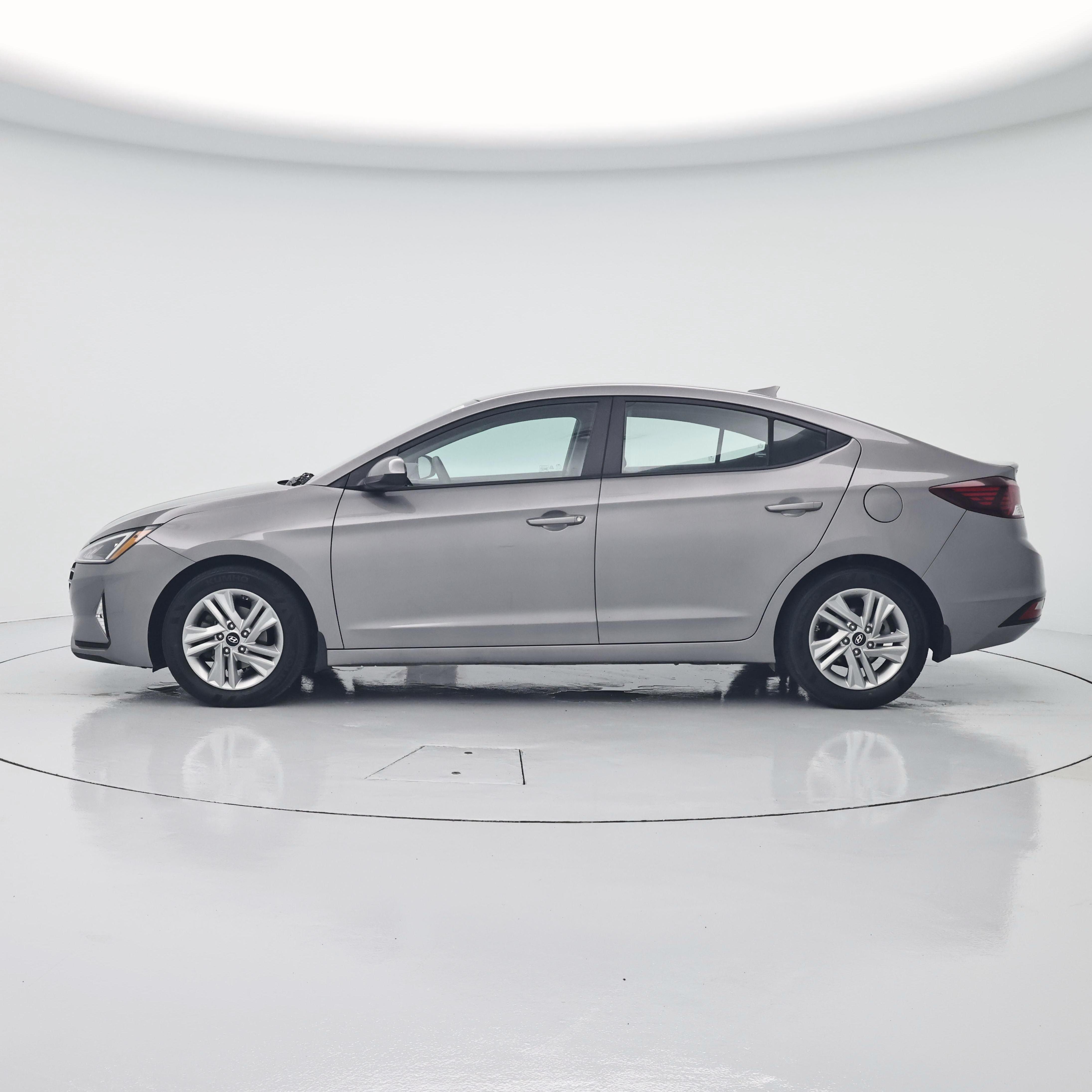 Thumbnail: 2020 Hyundai Elantra - 3
