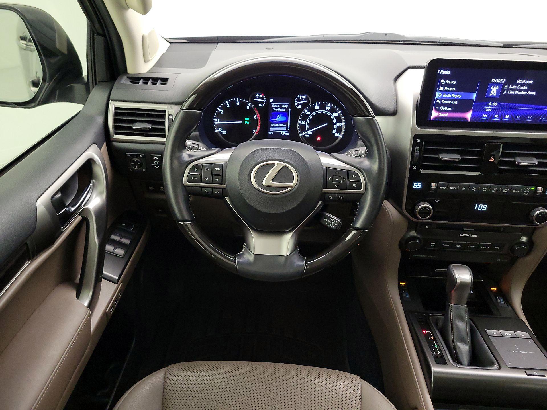 Thumbnail: 2022 Lexus GX - 10