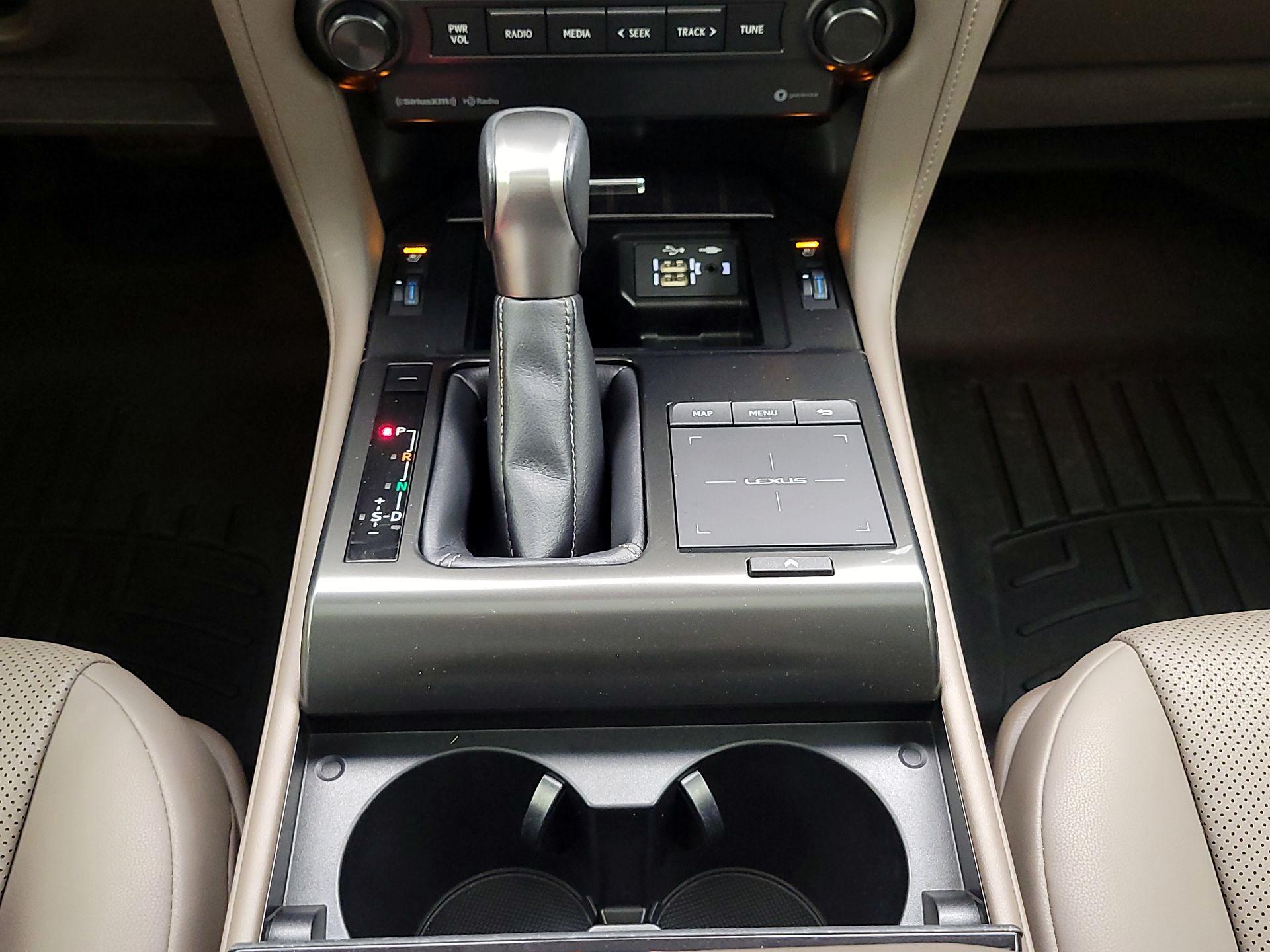 Thumbnail: 2022 Lexus GX - 18