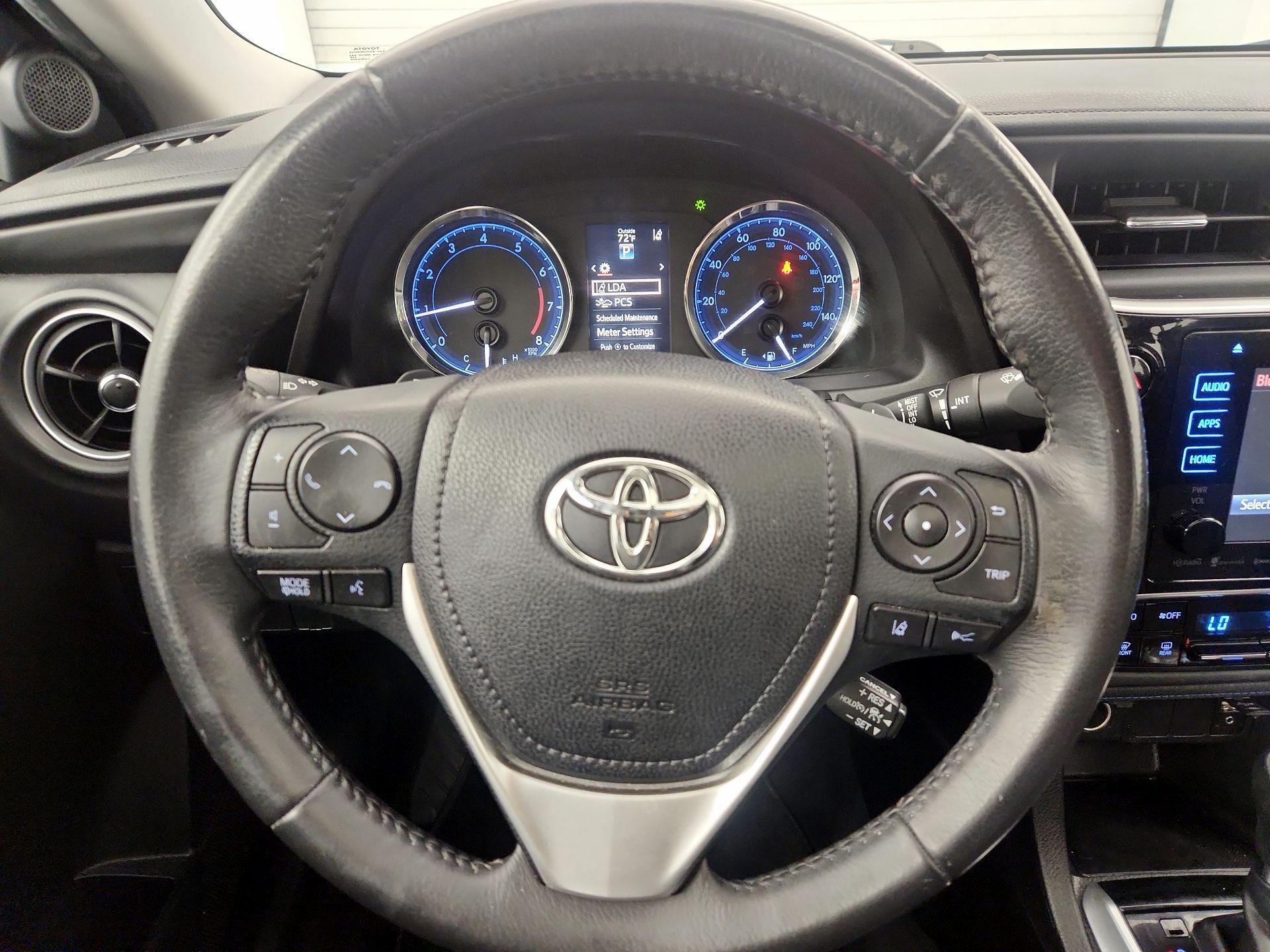 Thumbnail: 2017 Toyota Corolla - 10