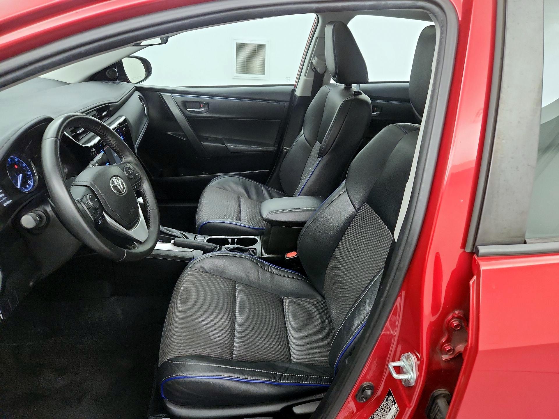 Thumbnail: 2017 Toyota Corolla - 11