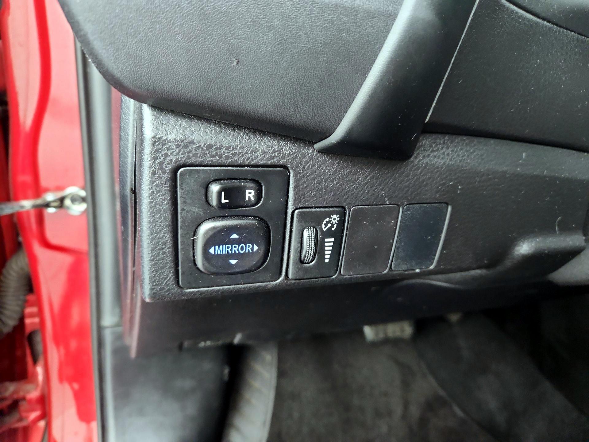 Thumbnail: 2017 Toyota Corolla - 13