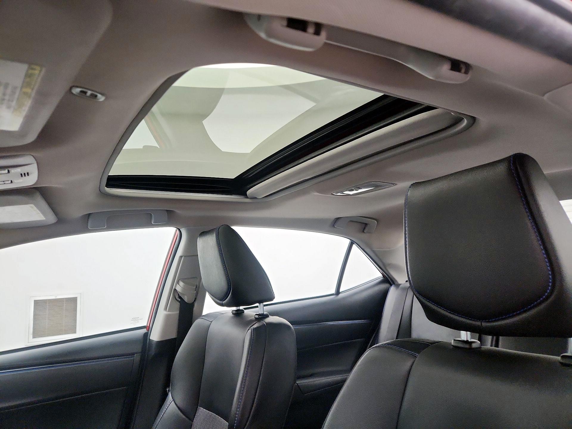 Thumbnail: 2017 Toyota Corolla - 19