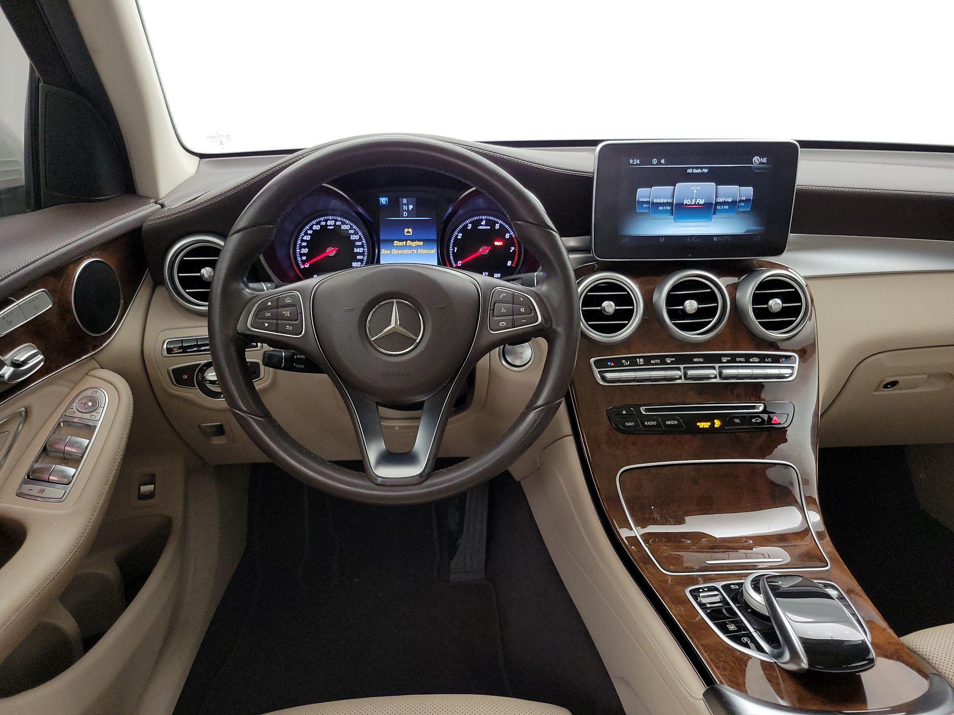 Thumbnail: 2016 Mercedes-Benz GLC - 10