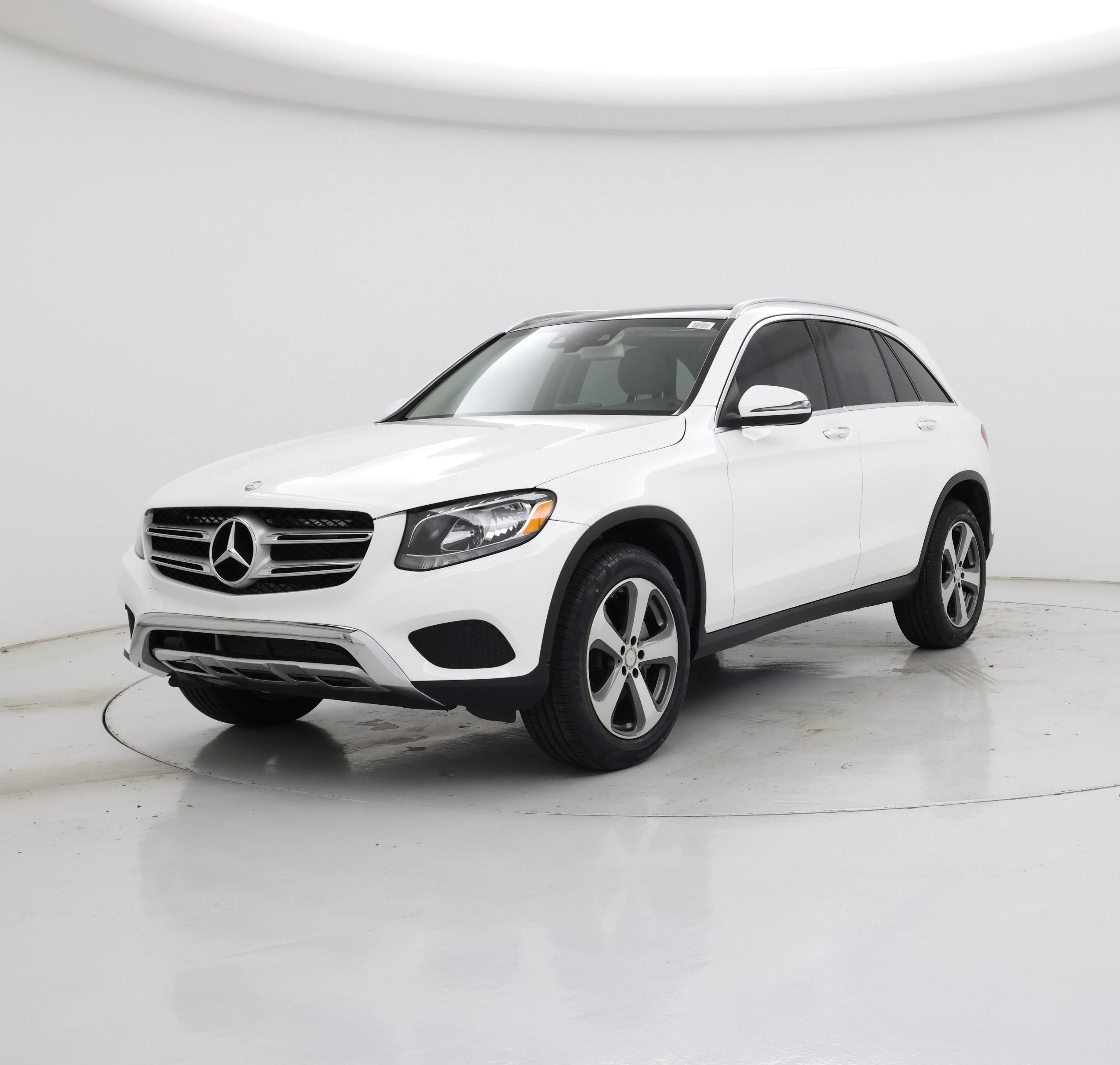 Thumbnail: 2016 Mercedes-Benz GLC - 4