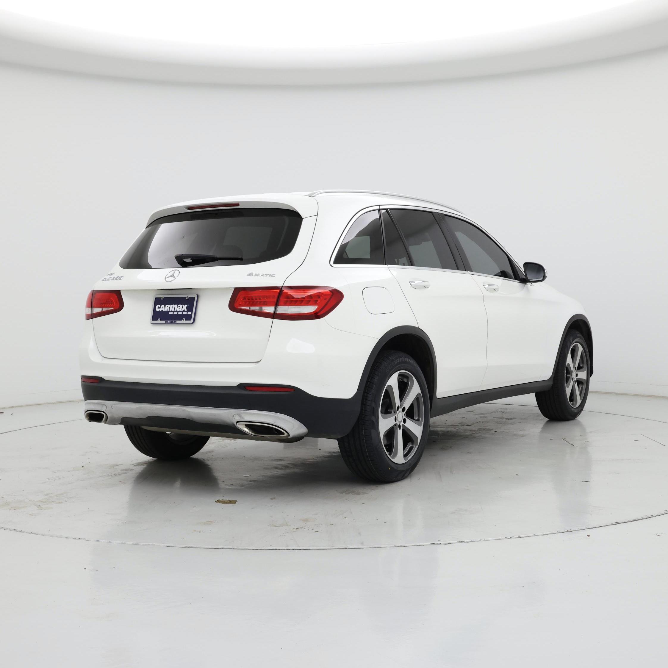 Thumbnail: 2016 Mercedes-Benz GLC - 8