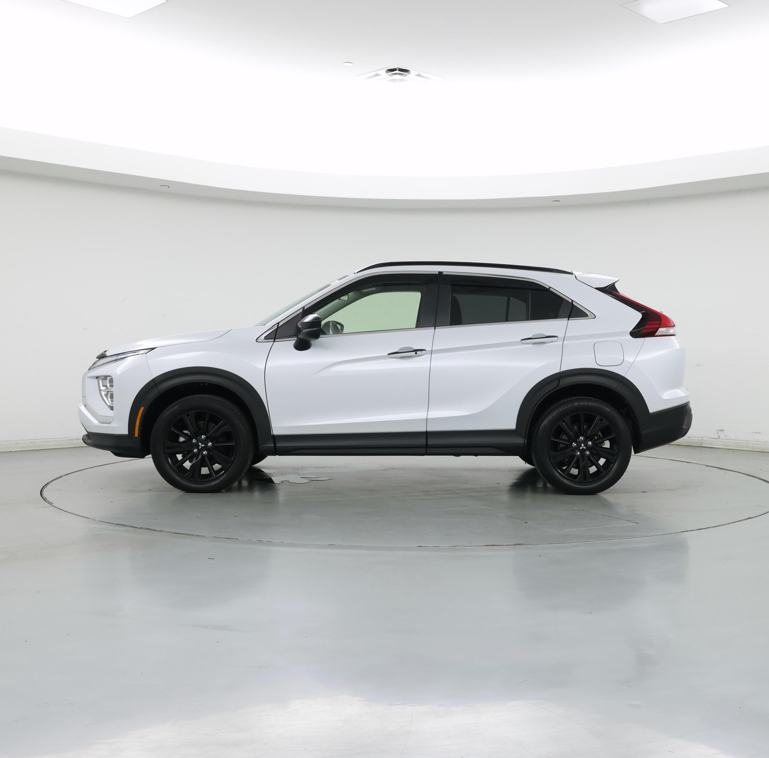 Thumbnail: 2024 Mitsubishi Eclipse Cross - 3