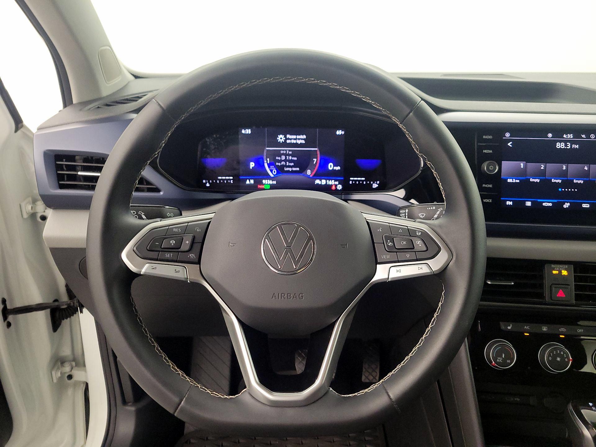 Thumbnail: 2023 Volkswagen Taos - 10