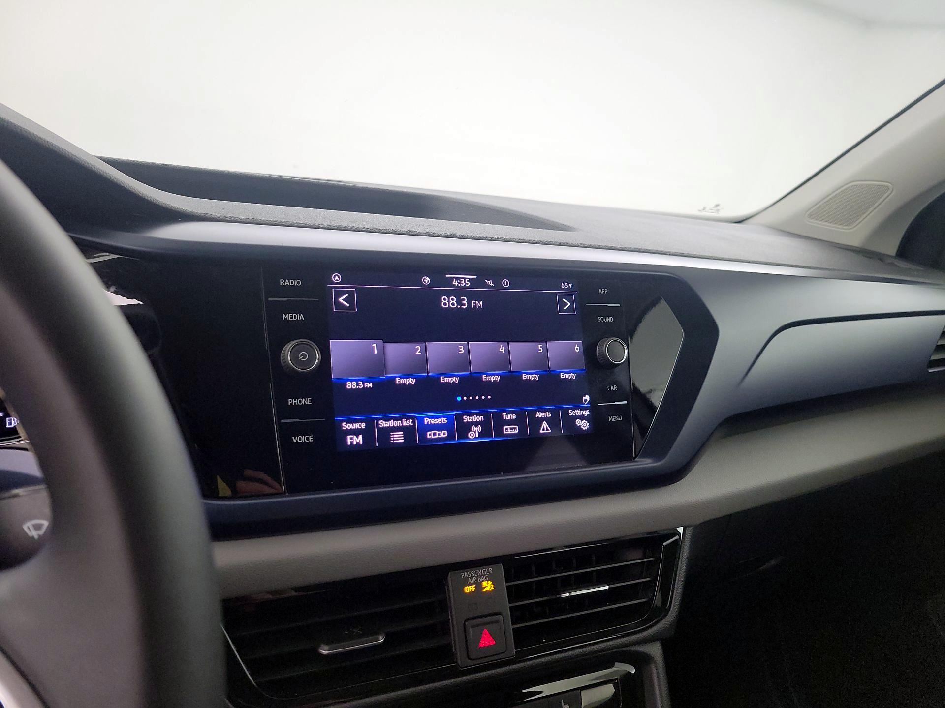 Thumbnail: 2023 Volkswagen Taos - 15