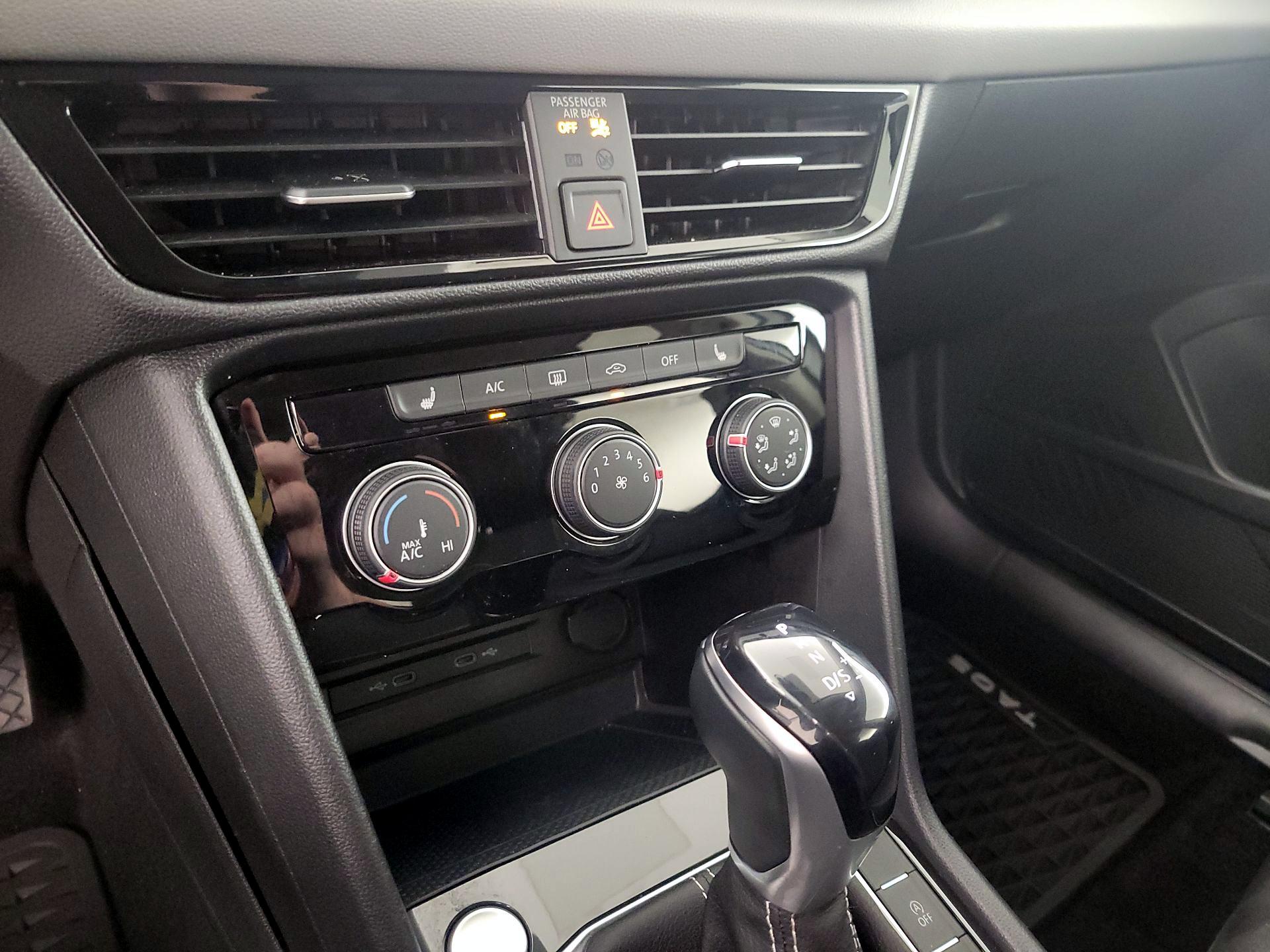 Thumbnail: 2023 Volkswagen Taos - 16