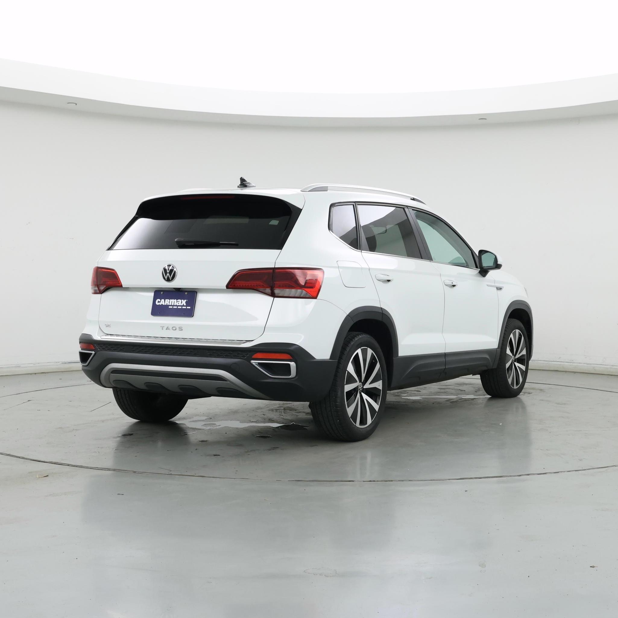 Thumbnail: 2023 Volkswagen Taos - 8