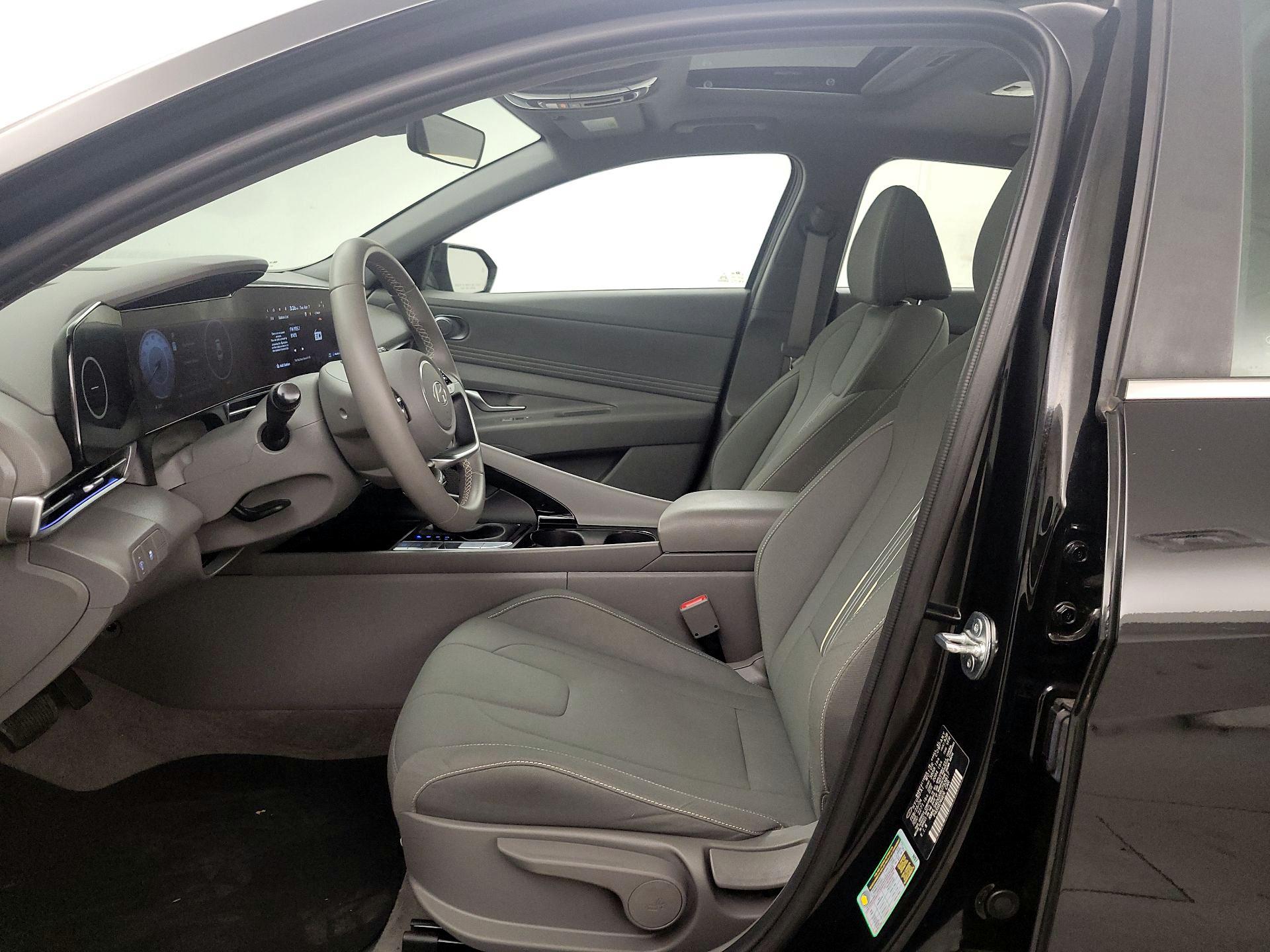 Thumbnail: 2024 Hyundai Elantra - 11