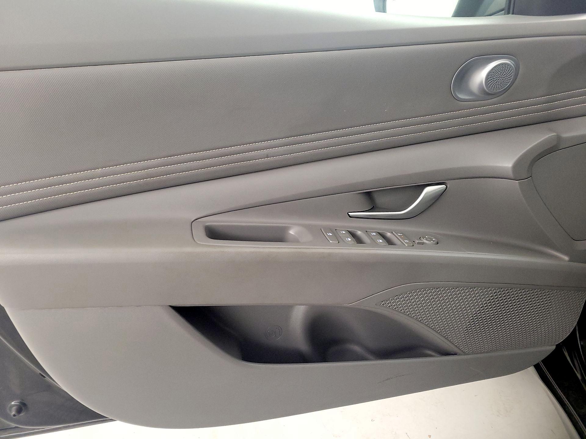 Thumbnail: 2024 Hyundai Elantra - 12