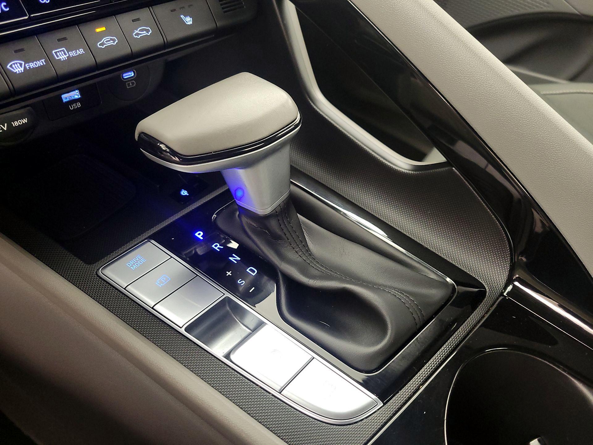 Thumbnail: 2024 Hyundai Elantra - 18